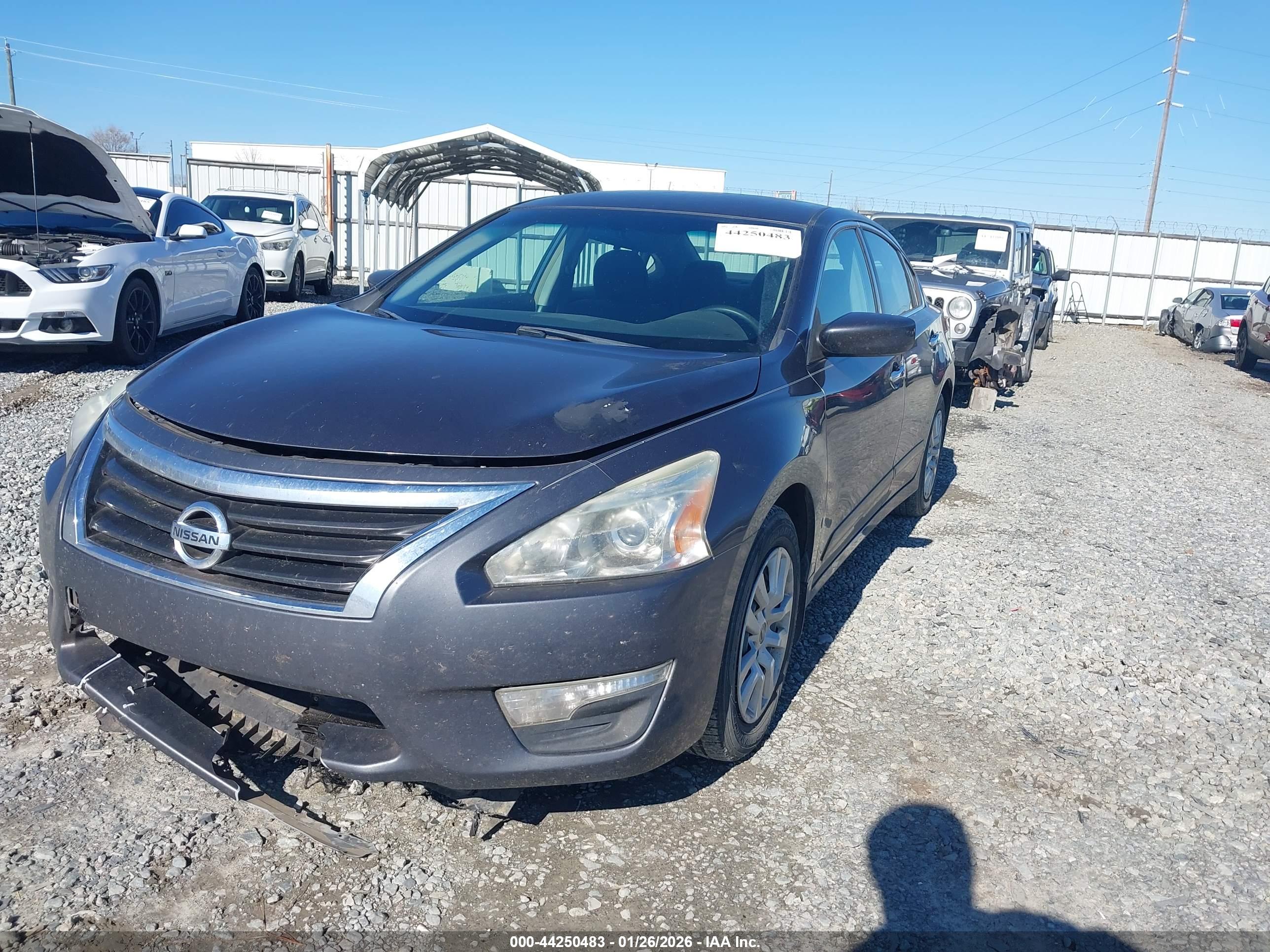 NISSAN ALTIMA image 6