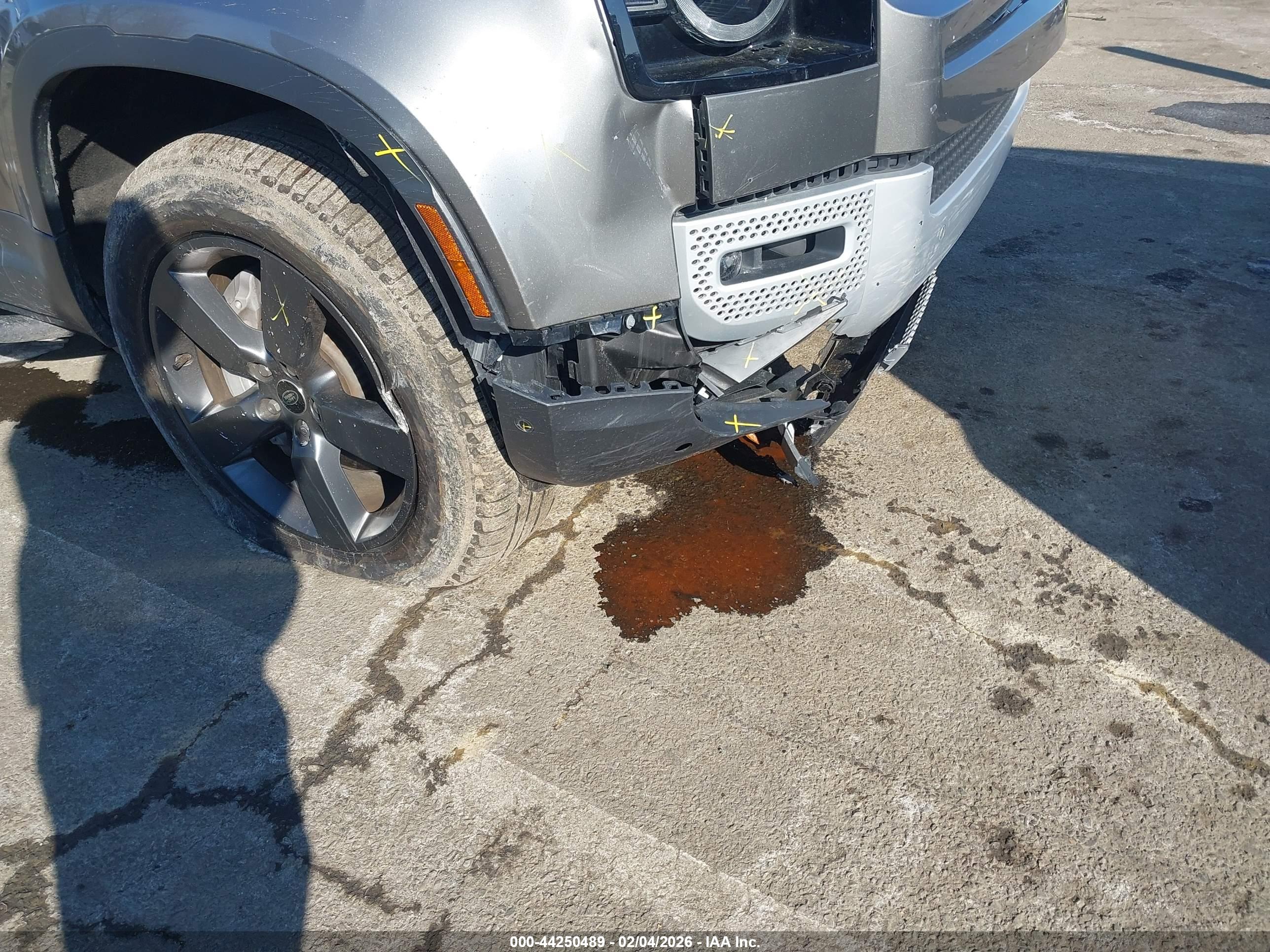 LAND ROVER image 6