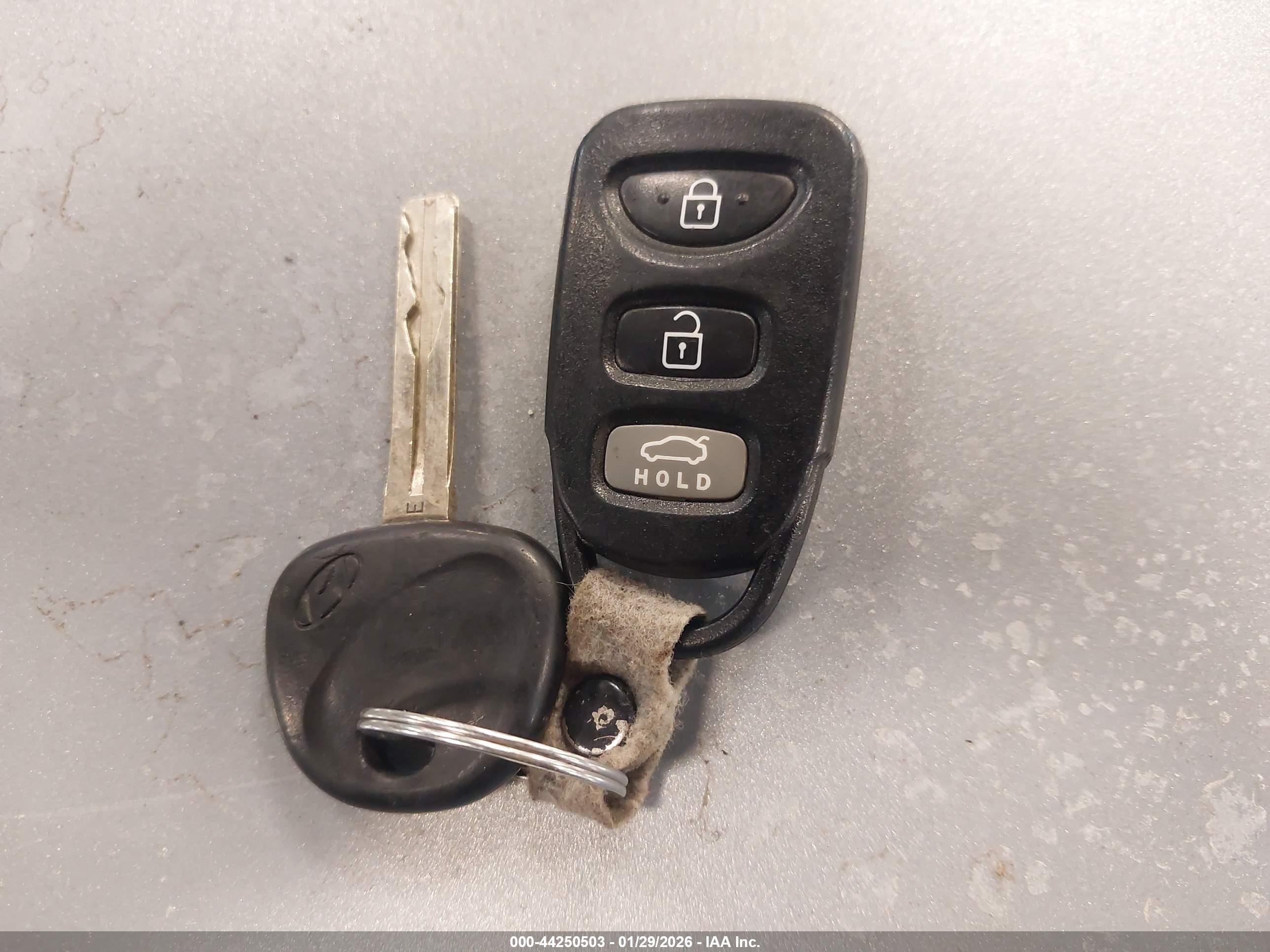 HYUNDAI SONATA image 11