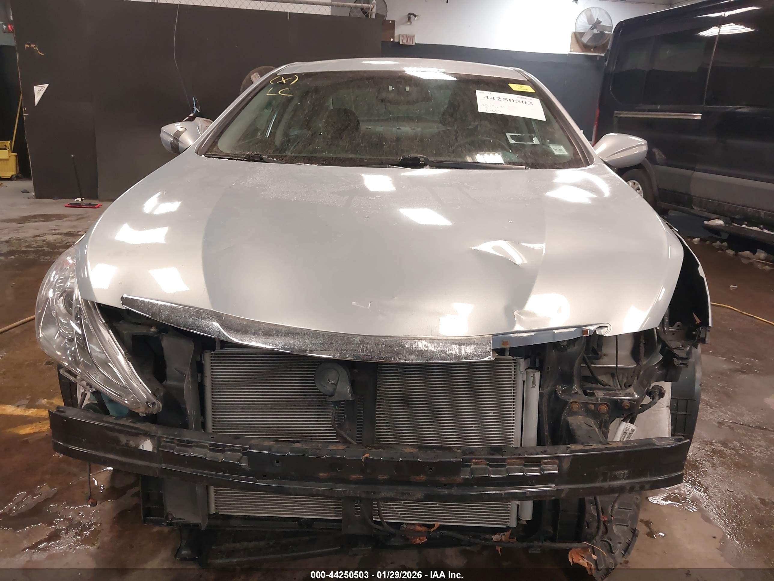HYUNDAI SONATA image 6