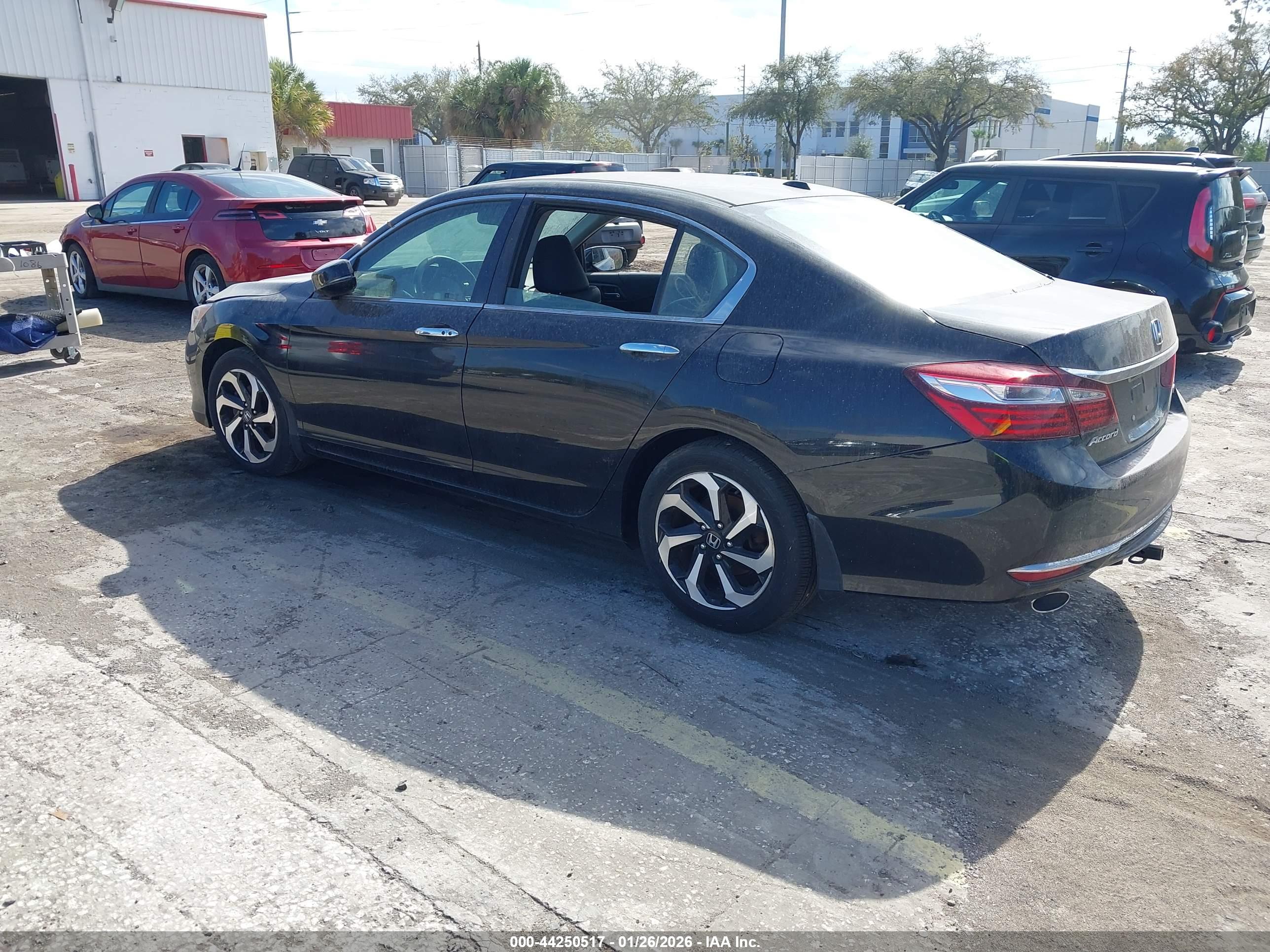 HONDA ACCORD image 3