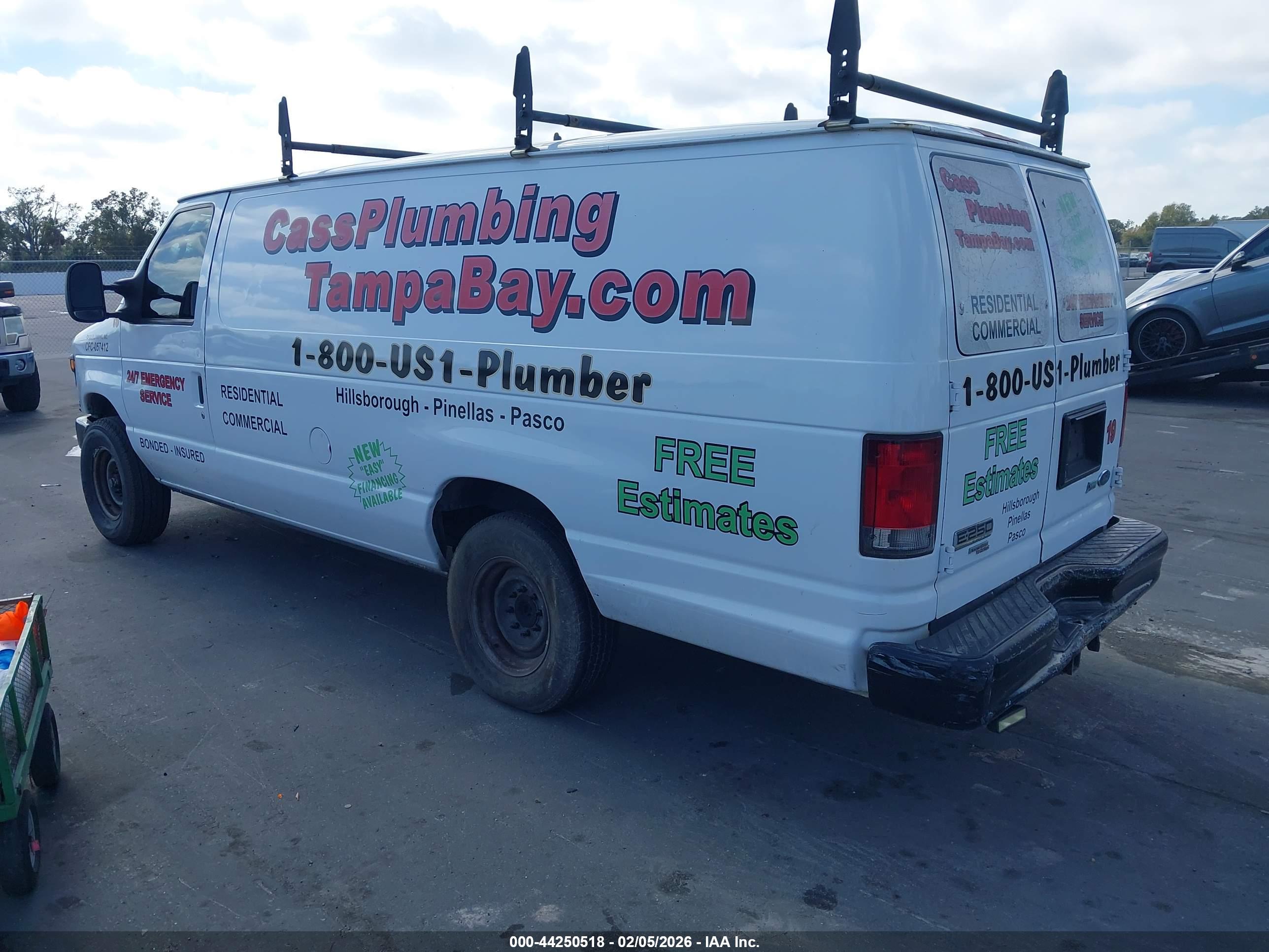 FORD E-250 image 3