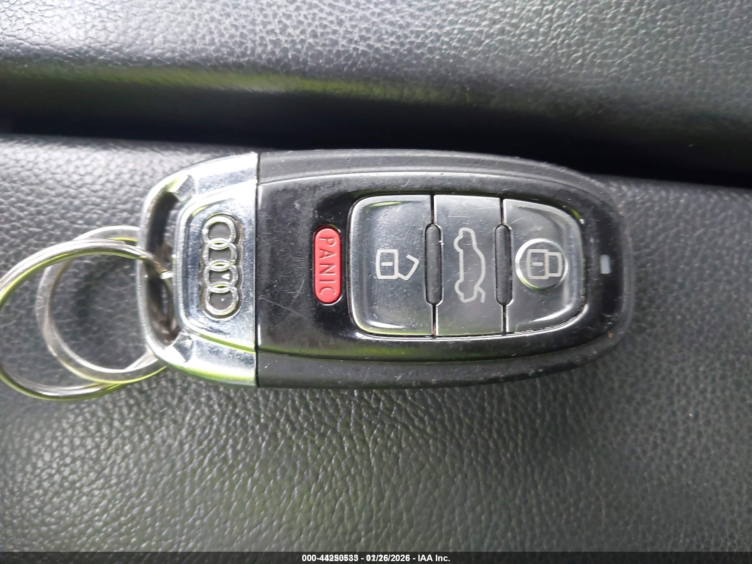 AUDI A8 image 11