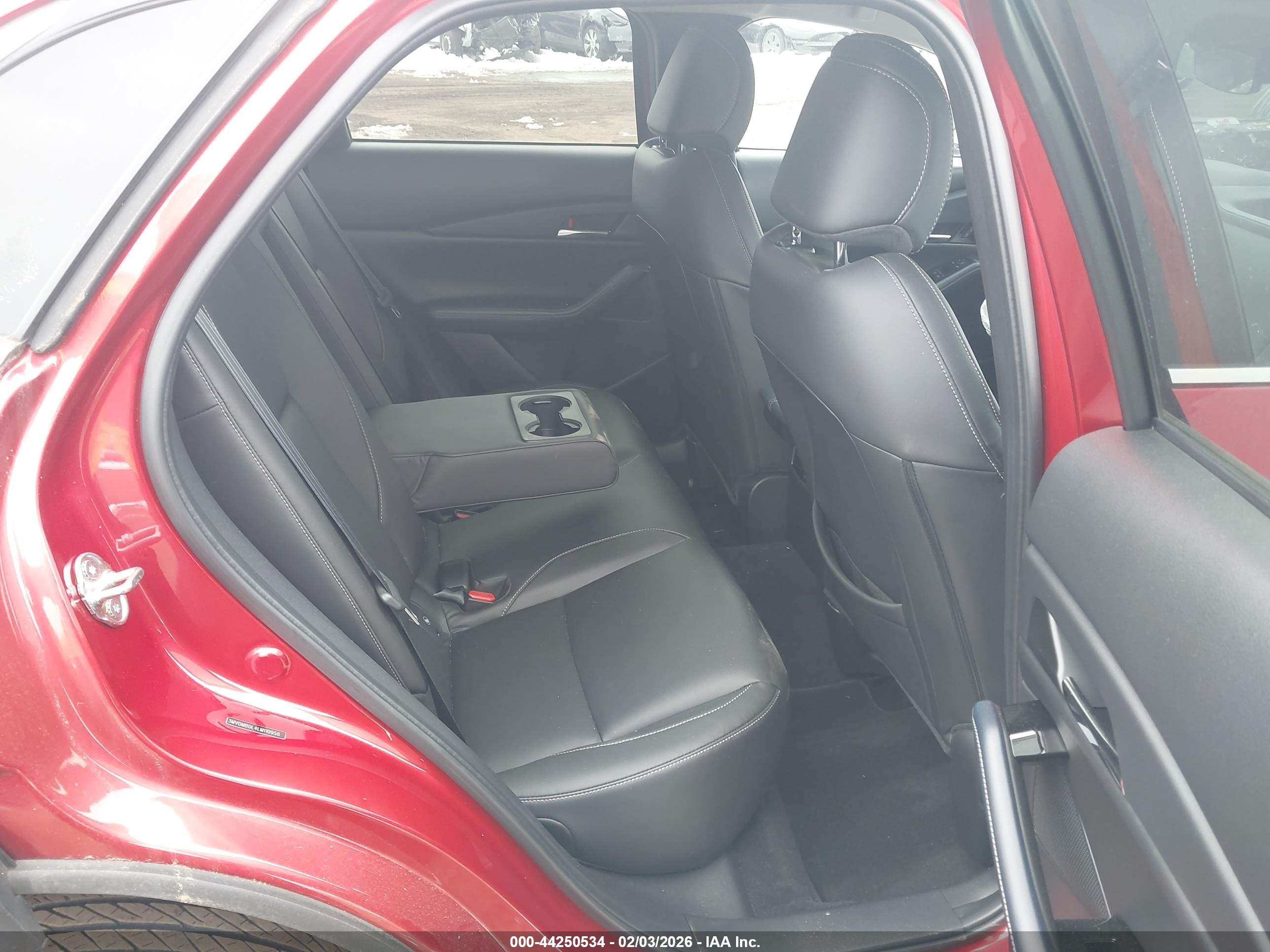 MAZDA CX-30 image 8