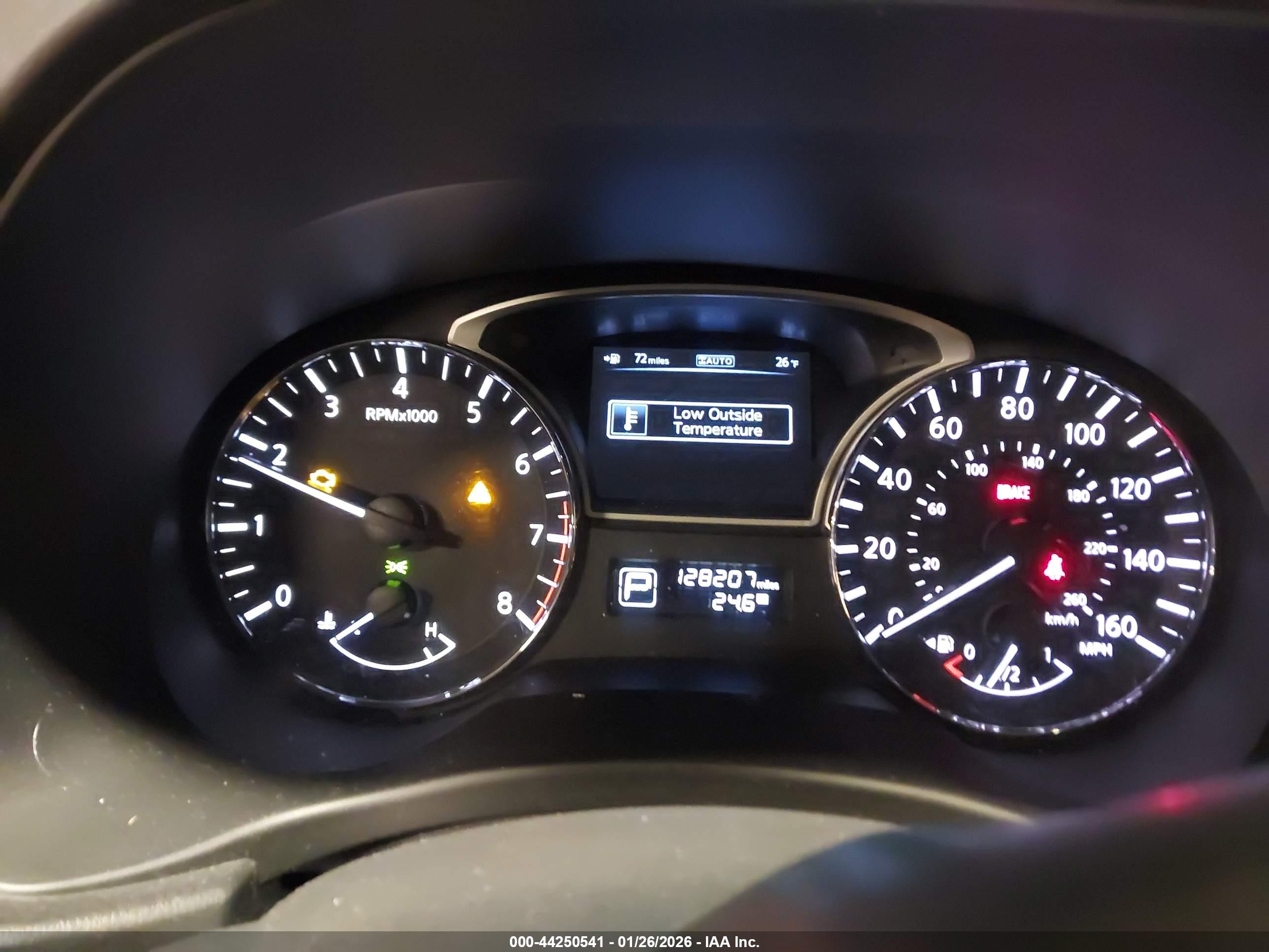 NISSAN PATHFINDER image 7
