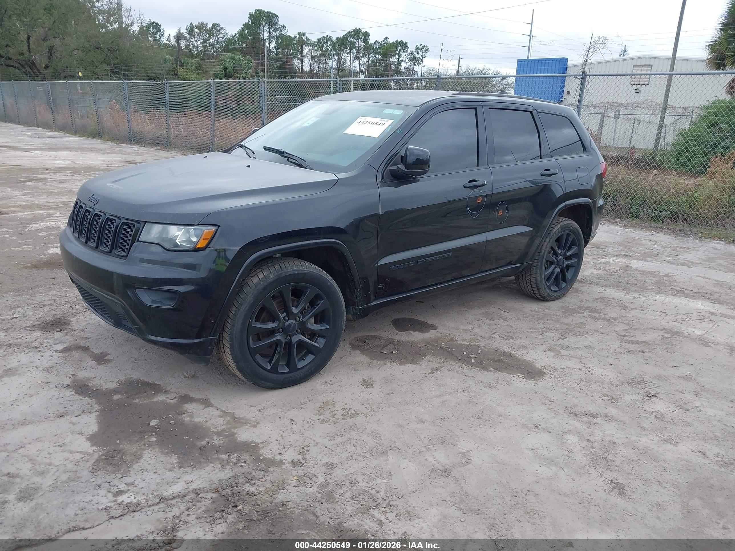 JEEP GRAND image 2