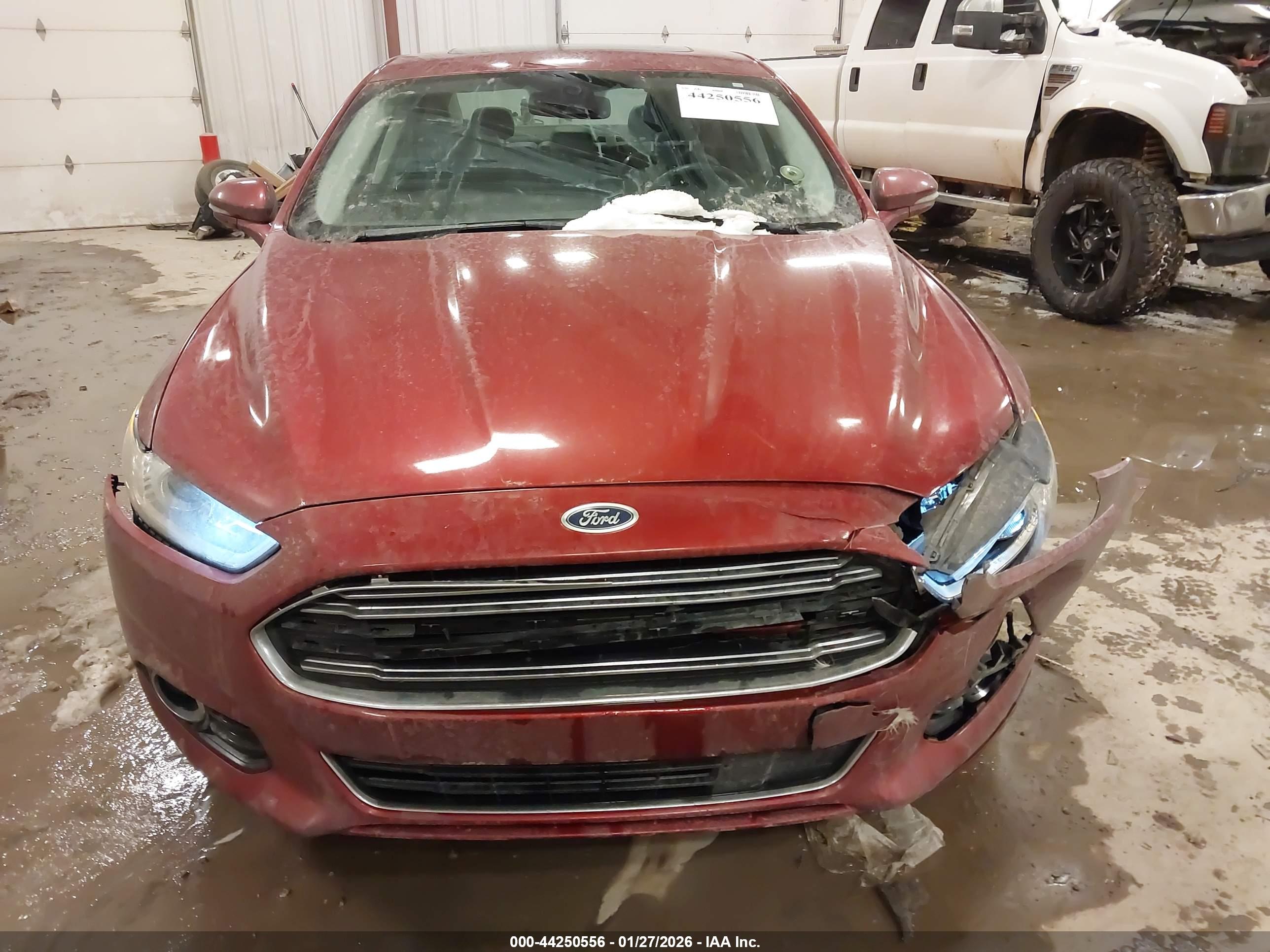 FORD FUSION image 6