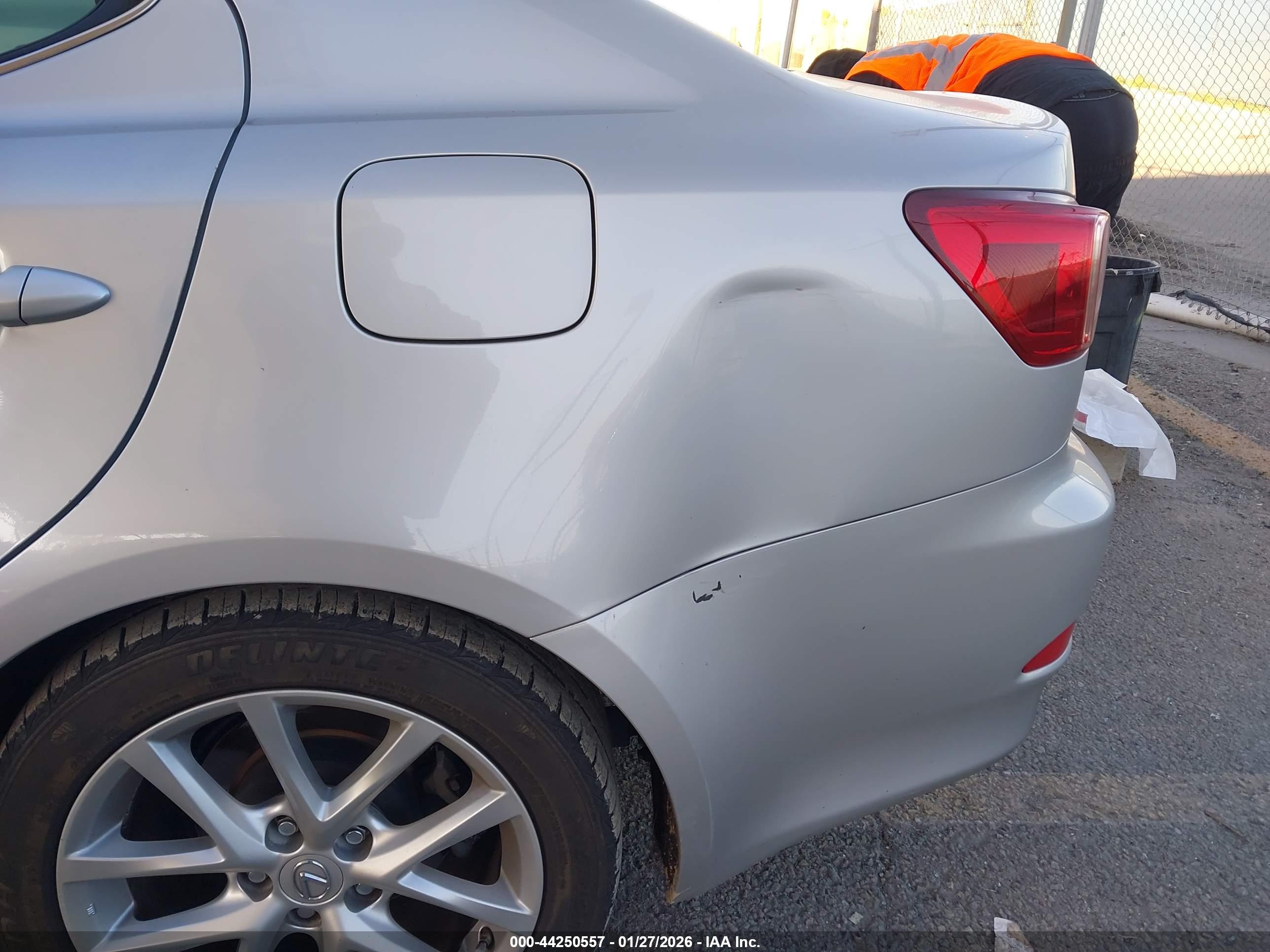 LEXUS IS image 6