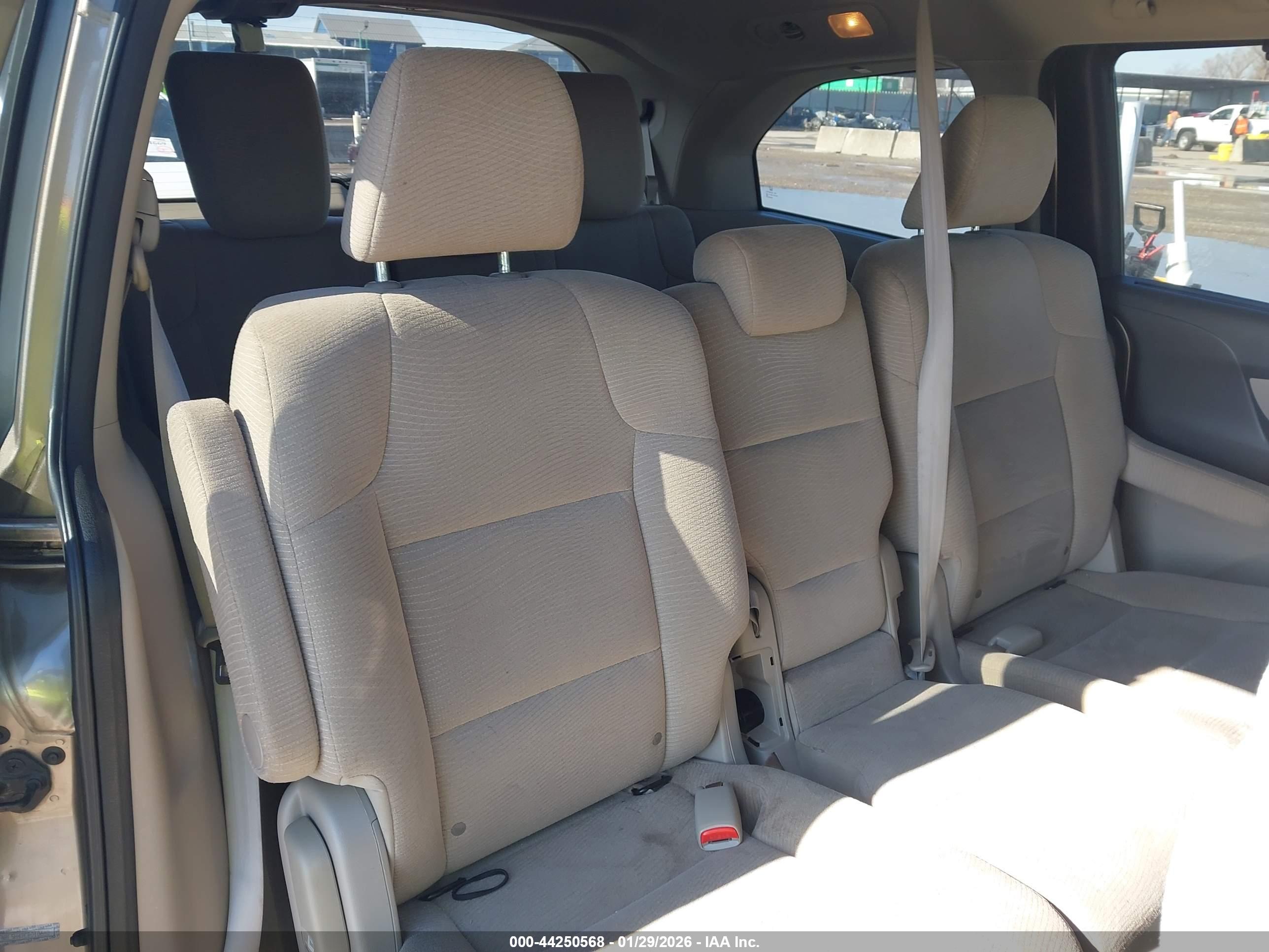 HONDA ODYSSEY image 8