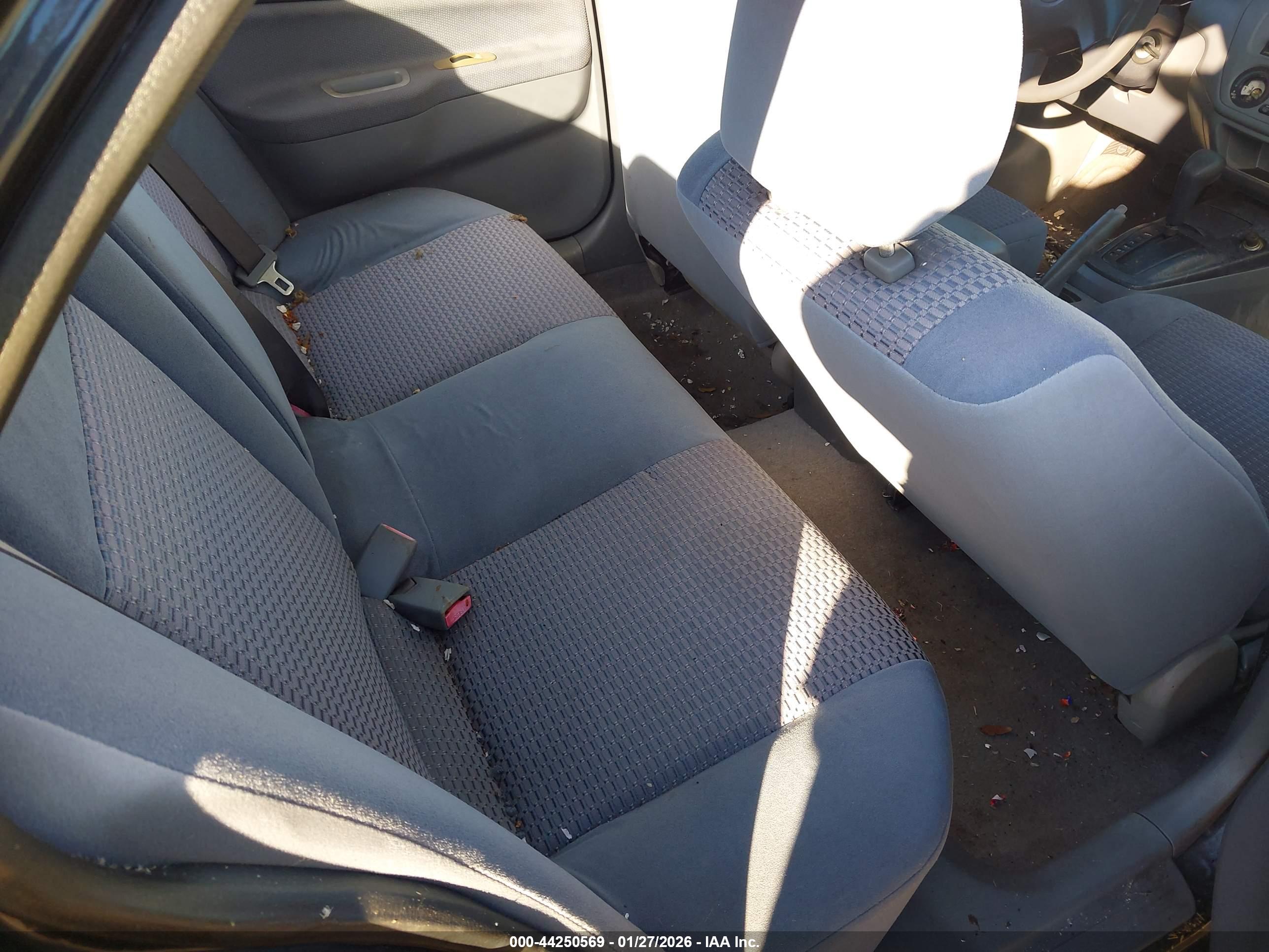 MITSUBISHI LANCER image 8