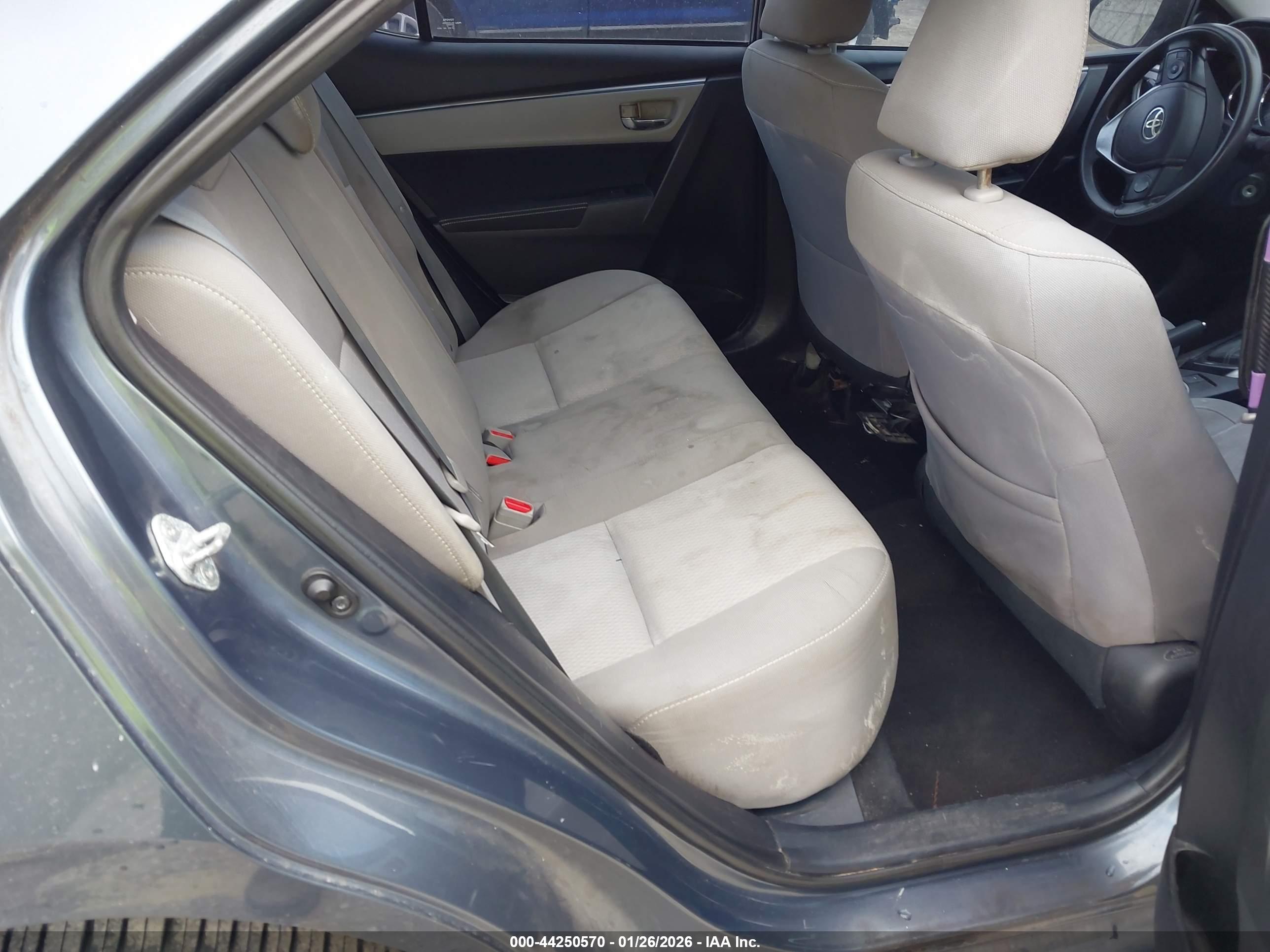 TOYOTA COROLLA image 8