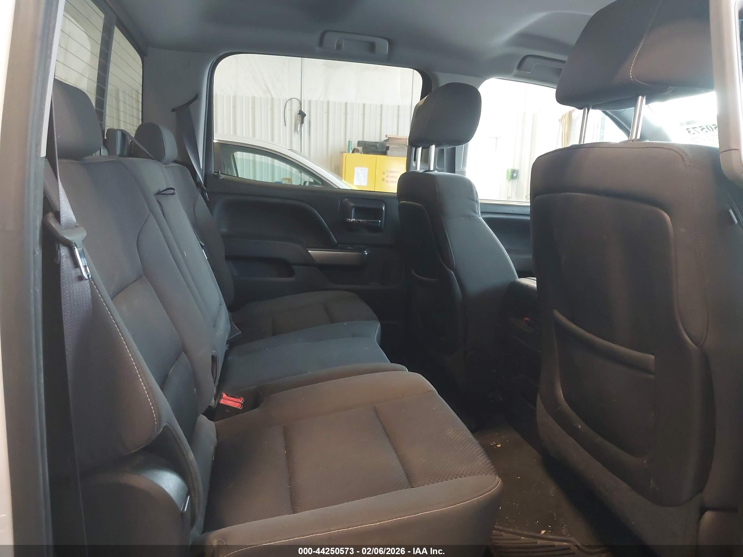 CHEVROLET SILVERADO image 8