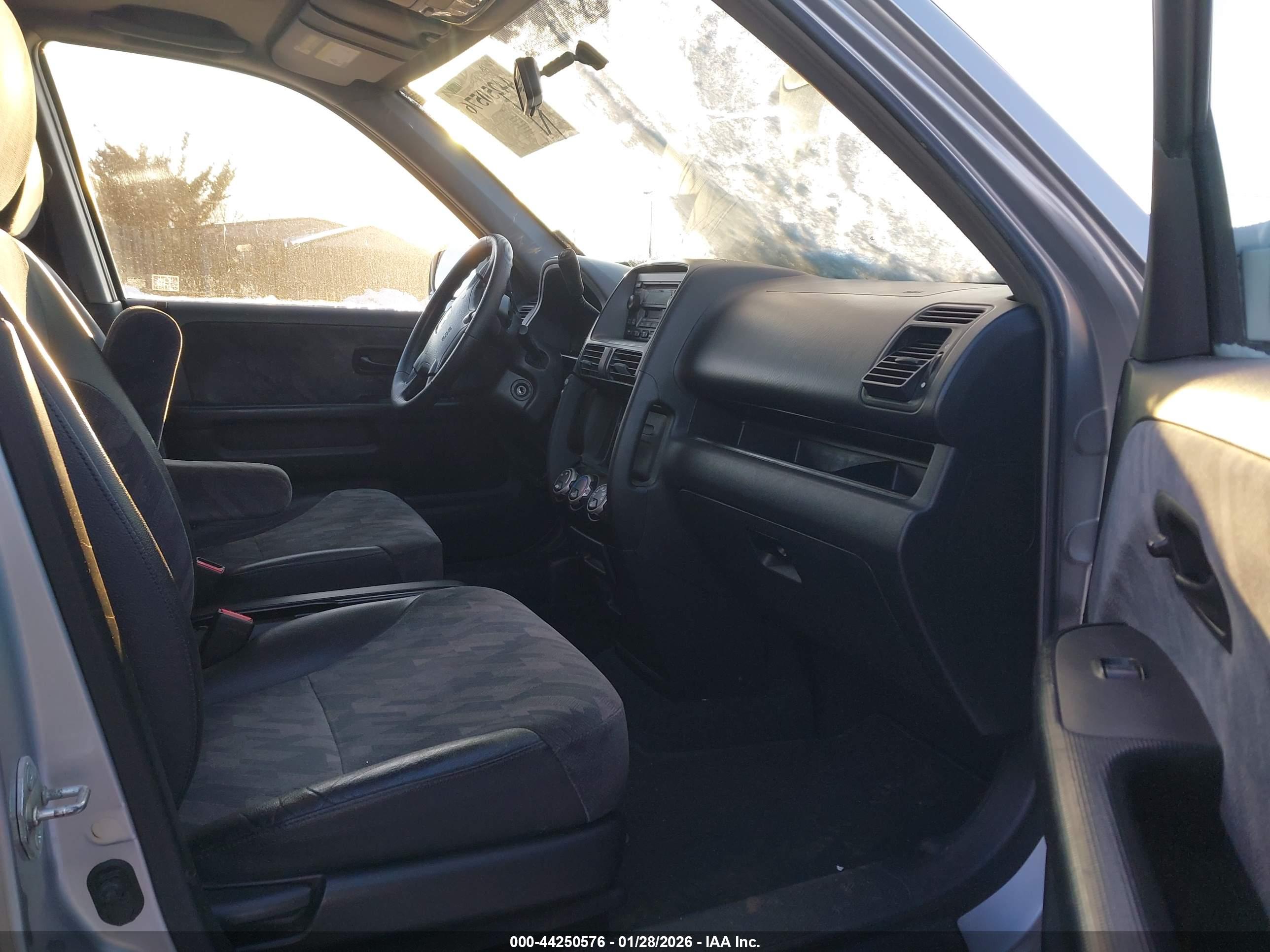HONDA CR-V image 5