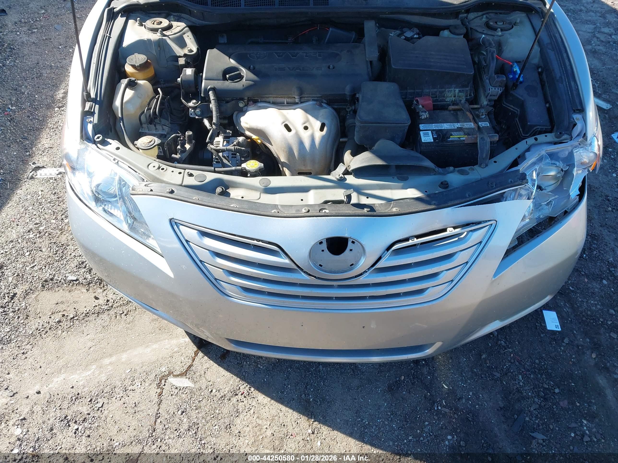 TOYOTA CAMRY image 10