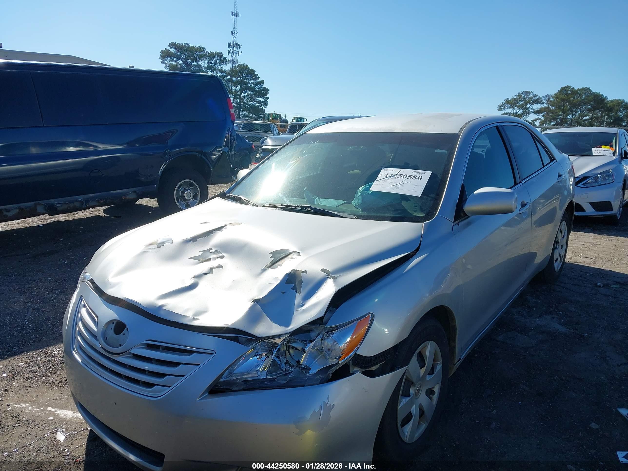 TOYOTA CAMRY image 6