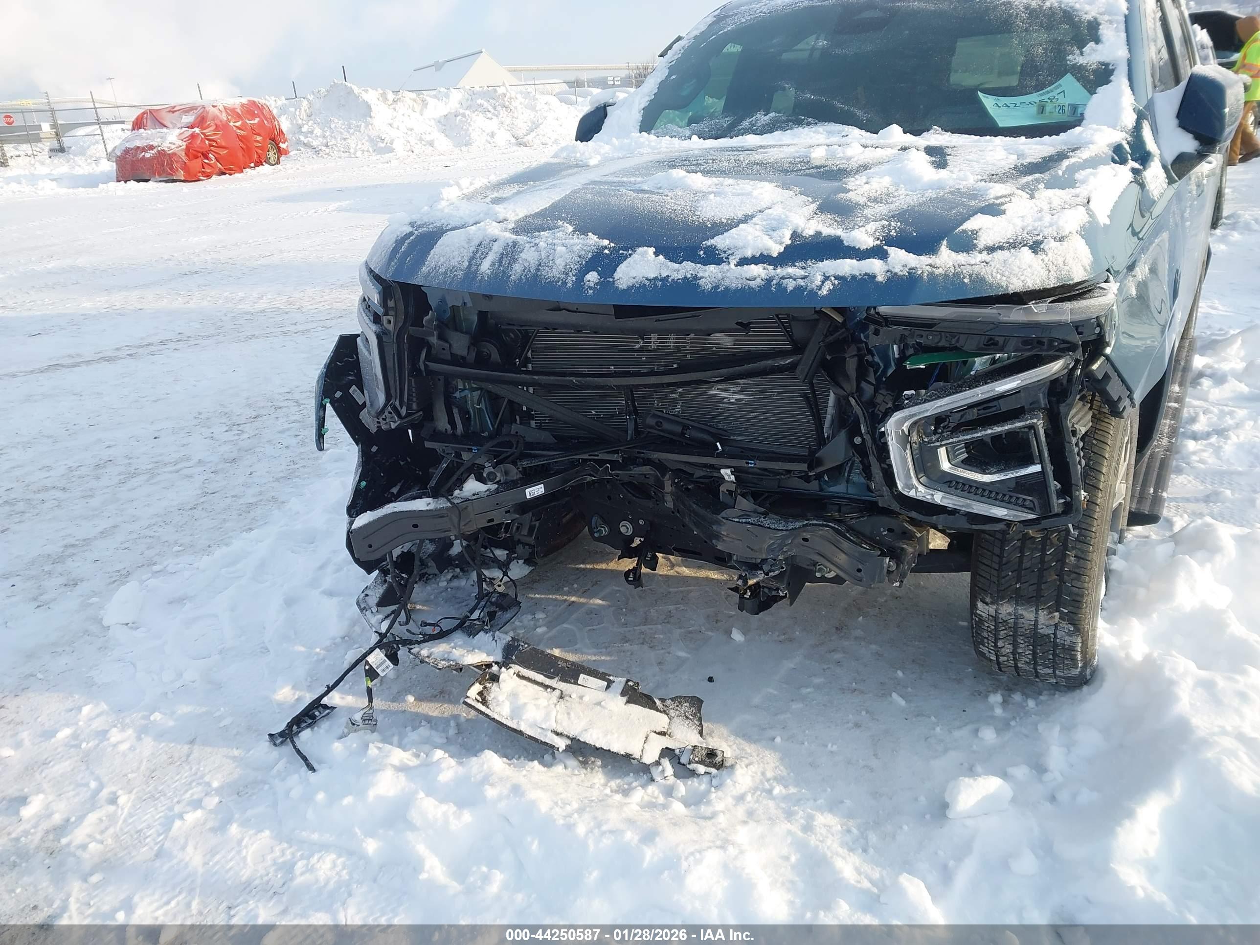 CHEVROLET TAHOE image 6