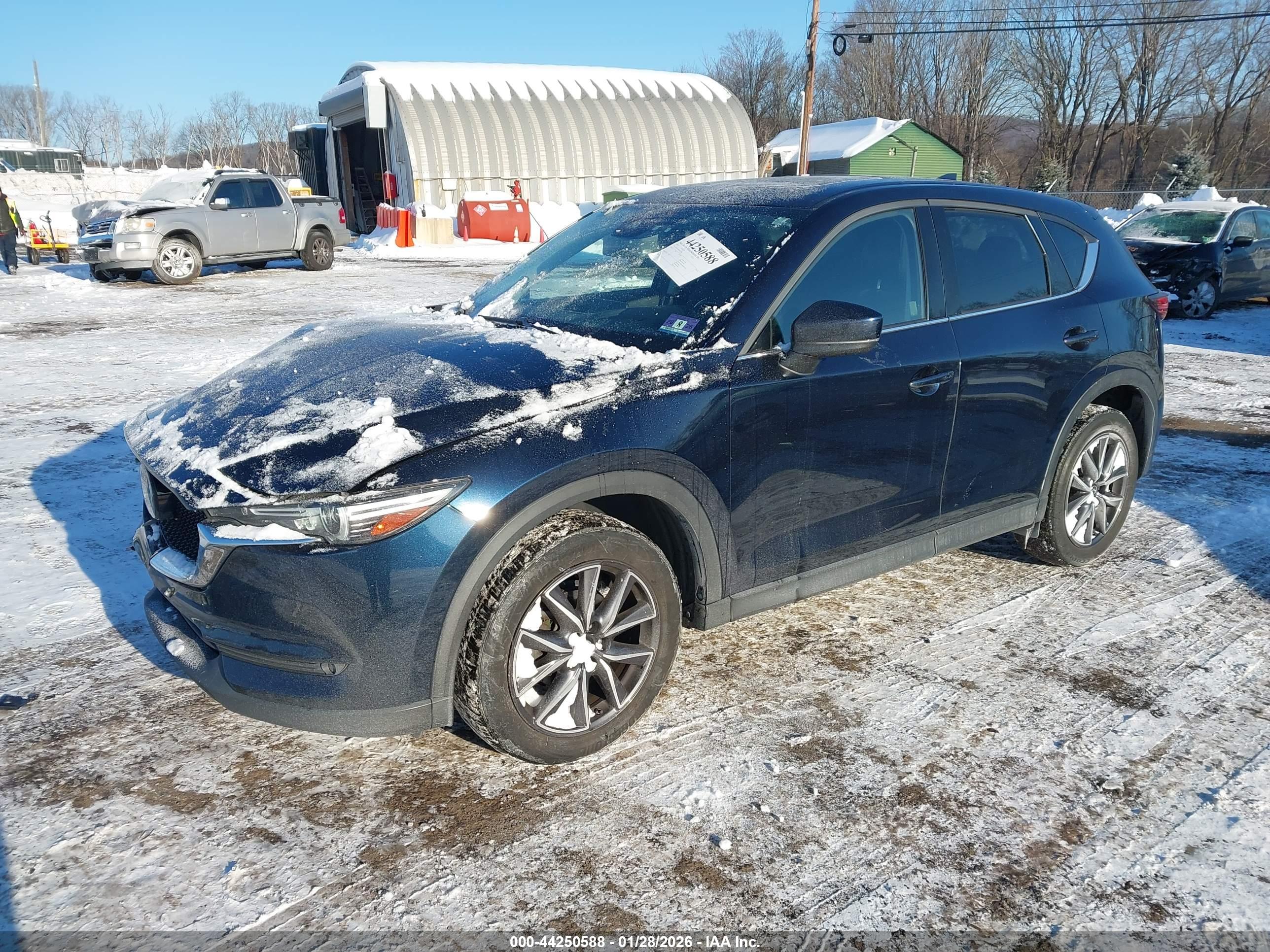 MAZDA CX-5 image 2