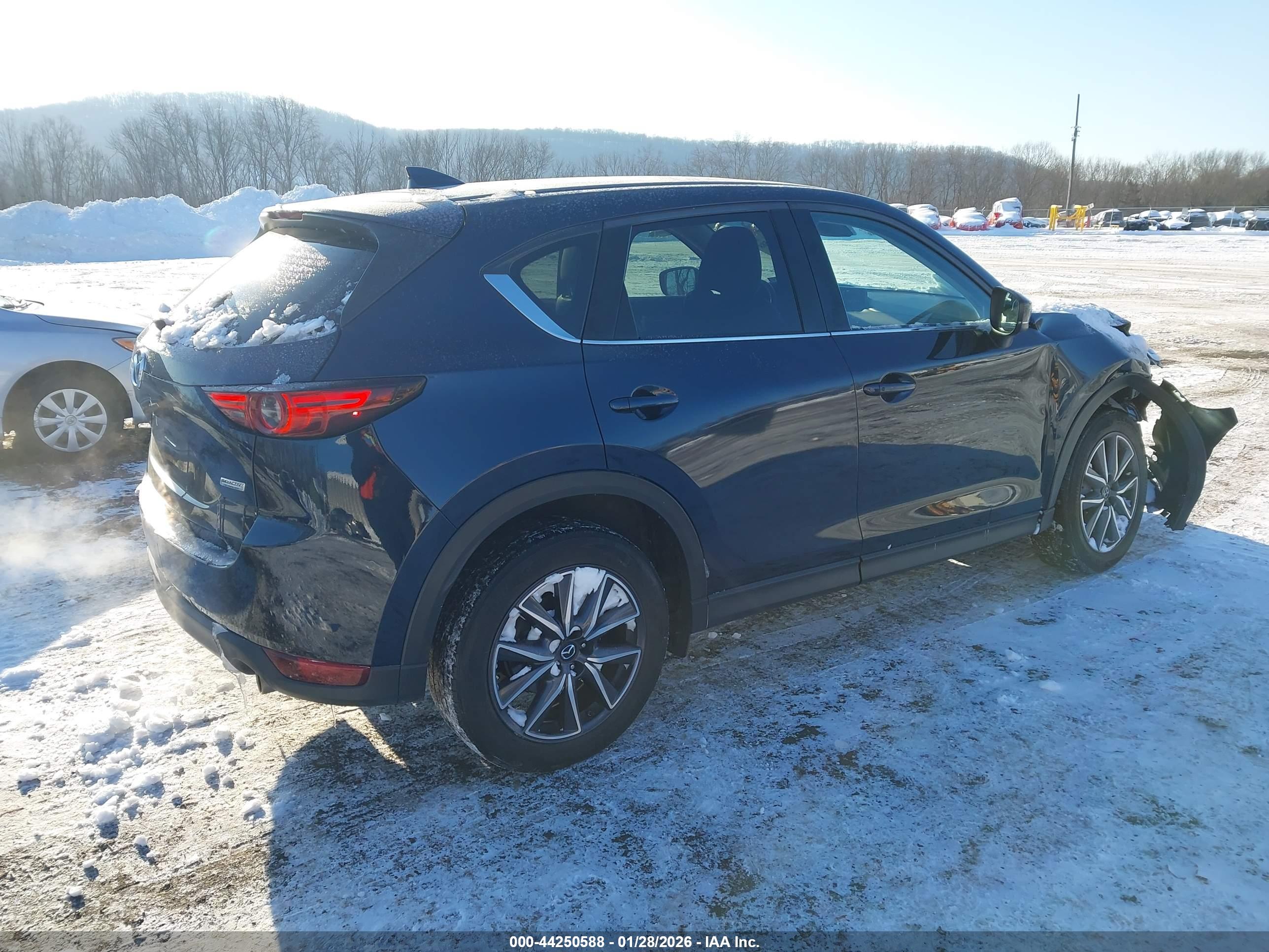 MAZDA CX-5 image 4