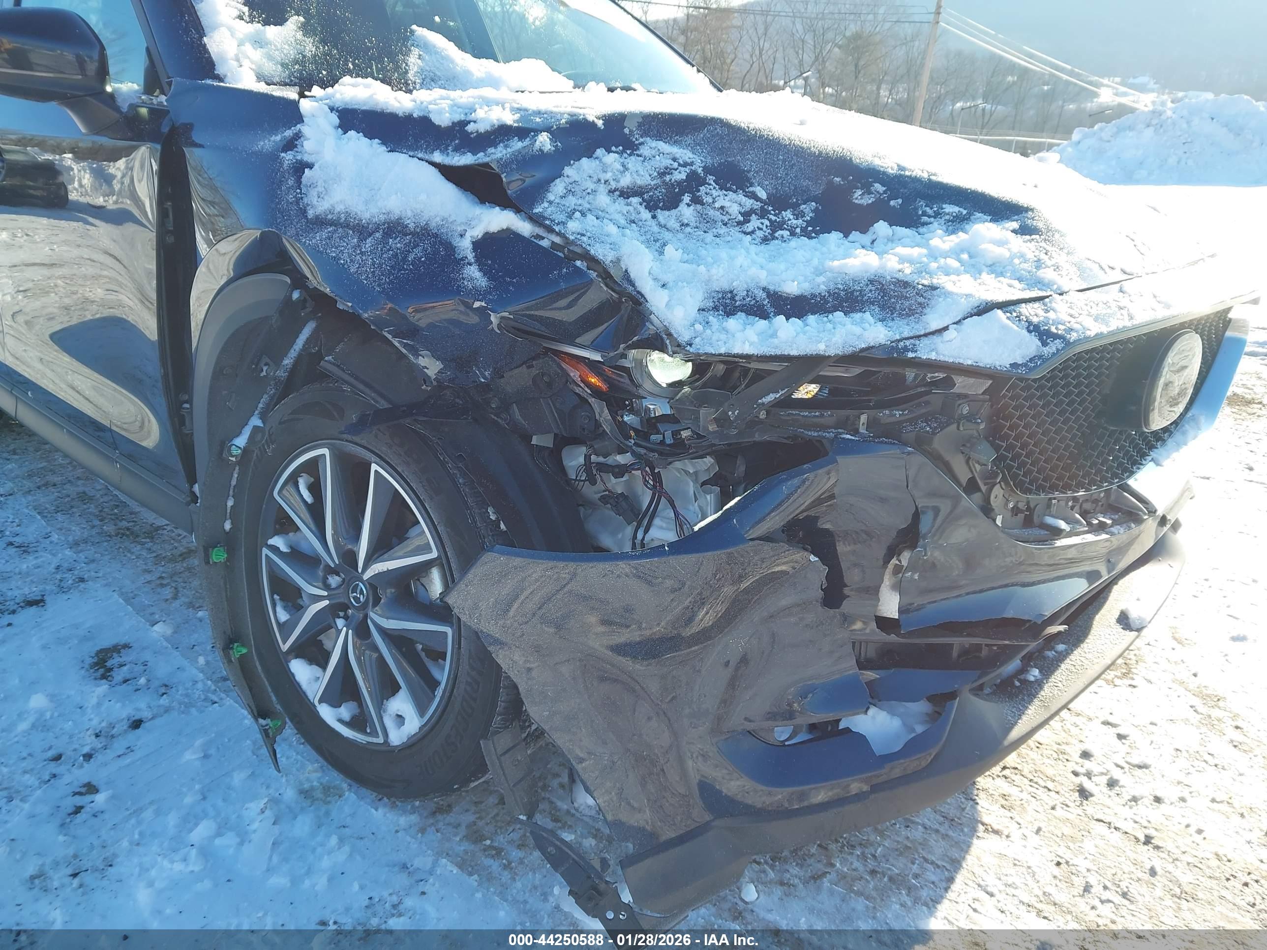 MAZDA CX-5 image 6