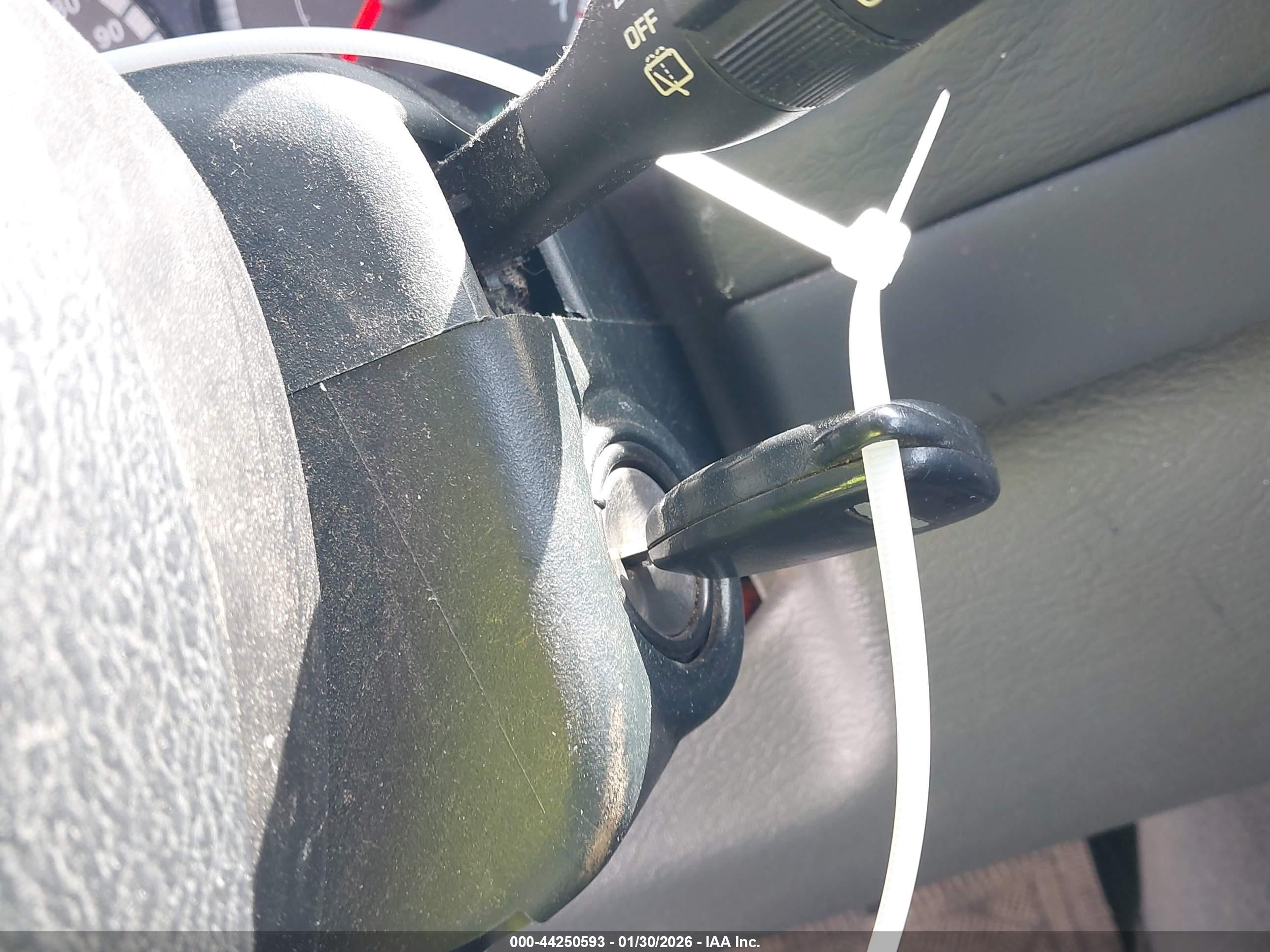 JEEP LIBERTY image 11