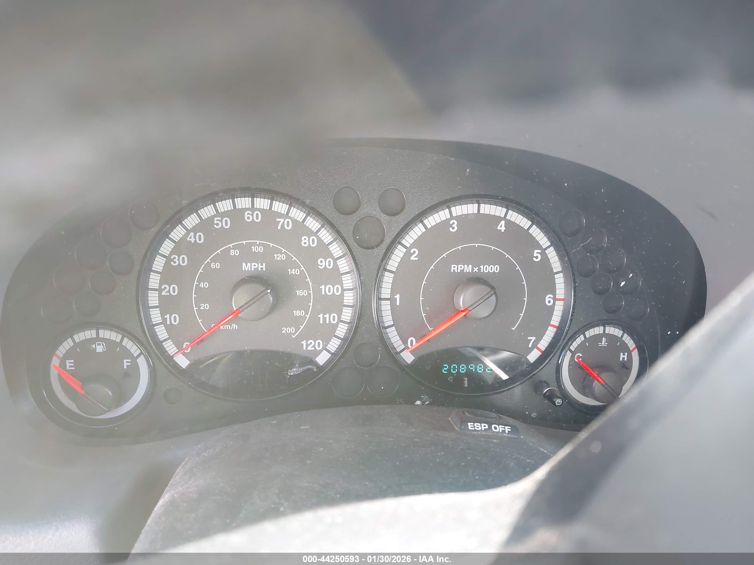 JEEP LIBERTY image 7