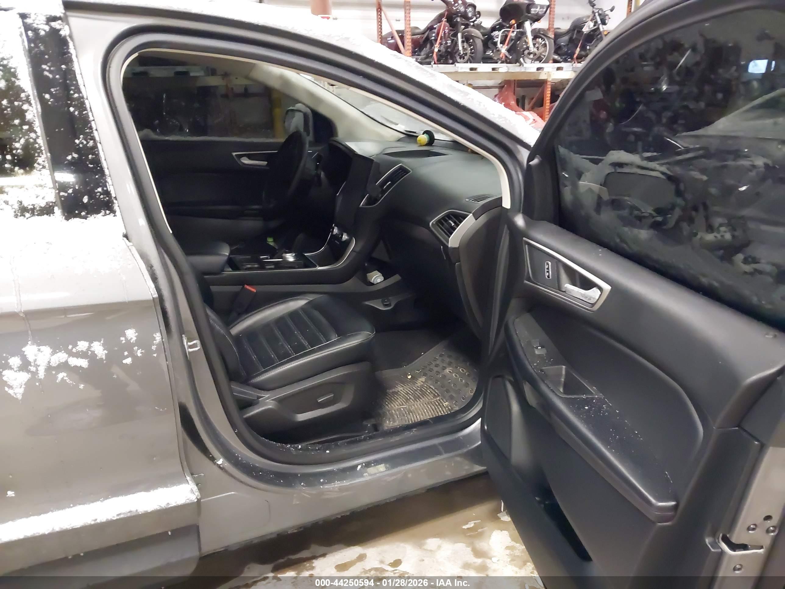 FORD EDGE image 5