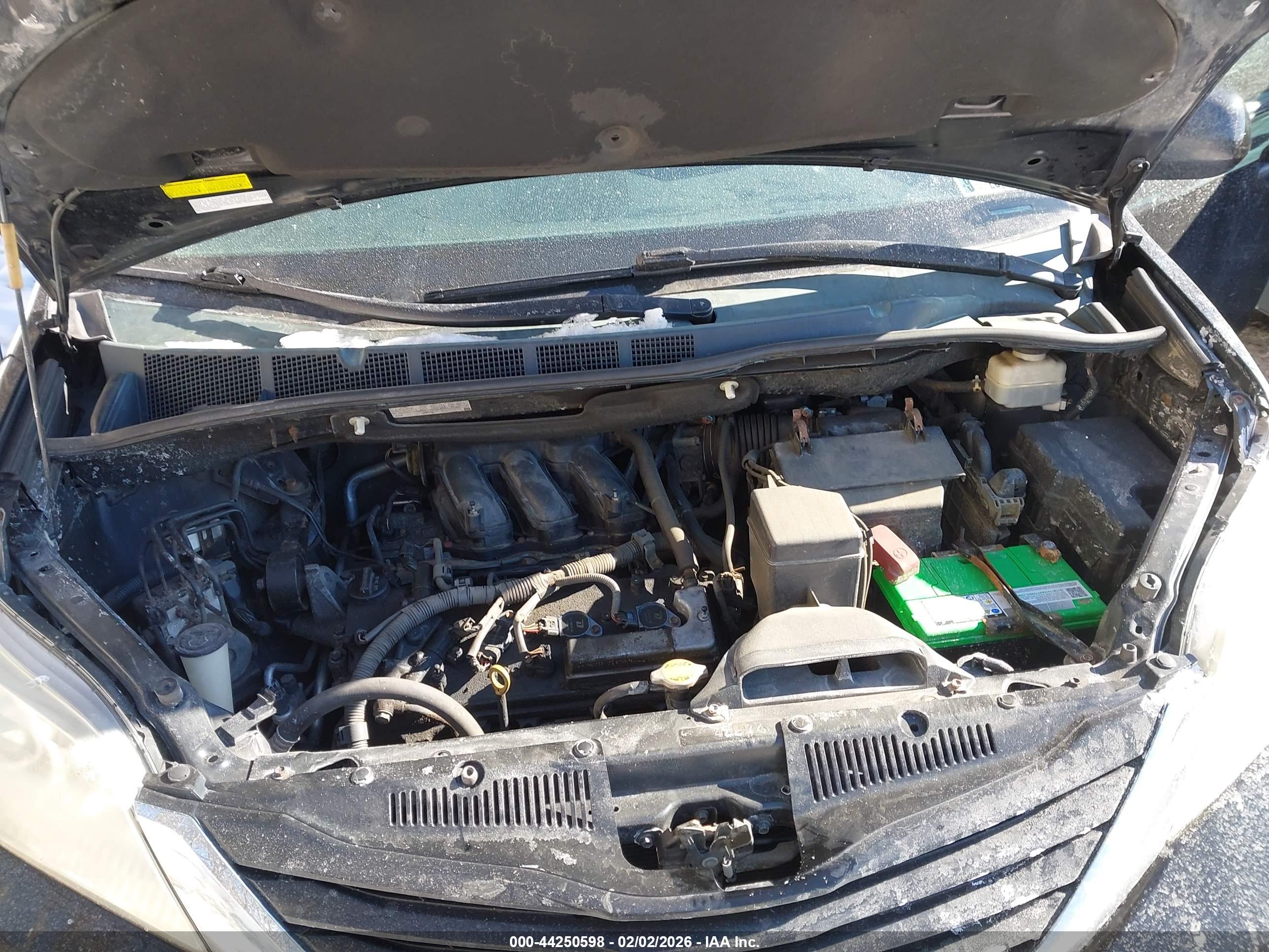 TOYOTA SIENNA image 10