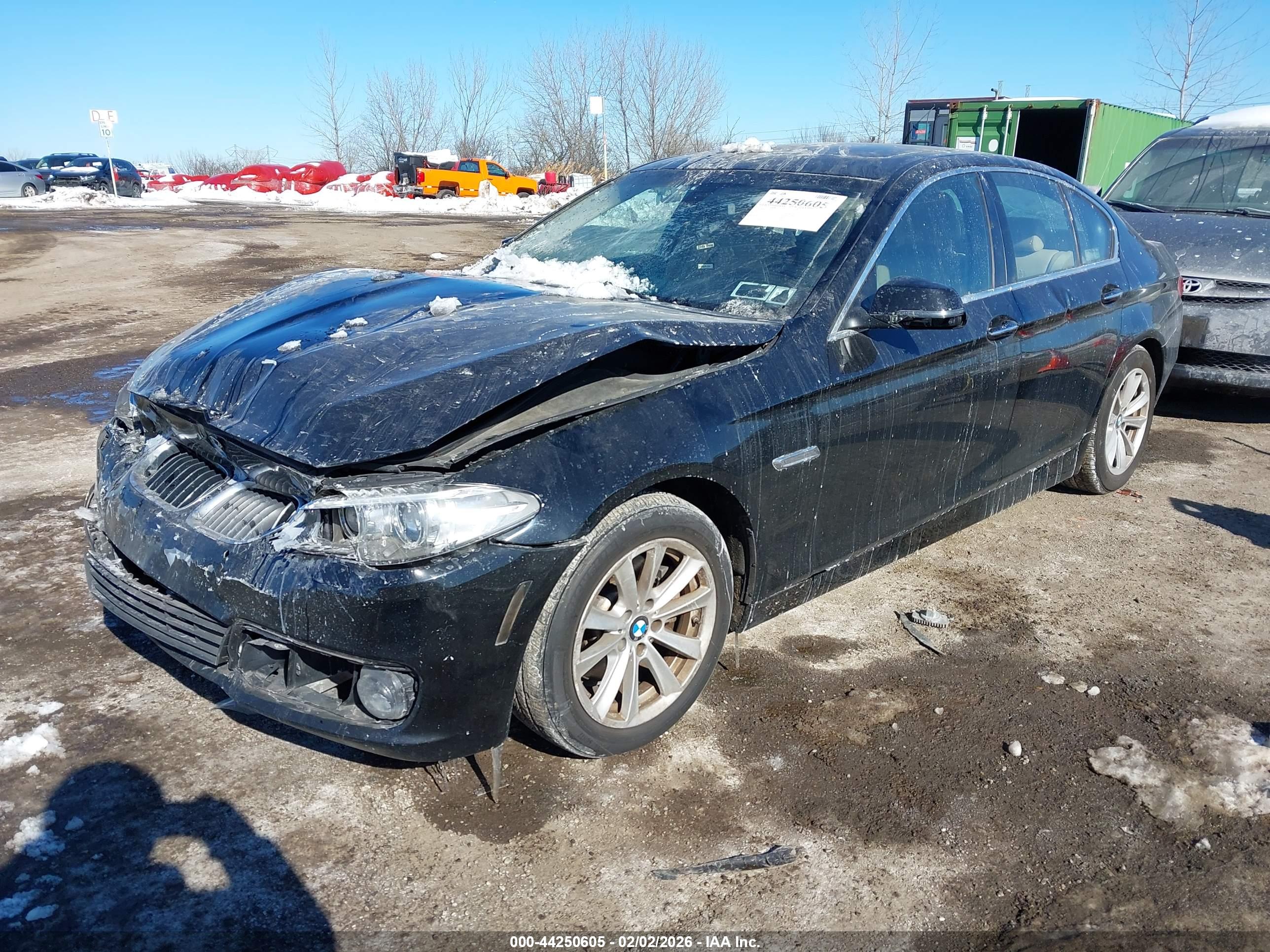 BMW 528I image 2