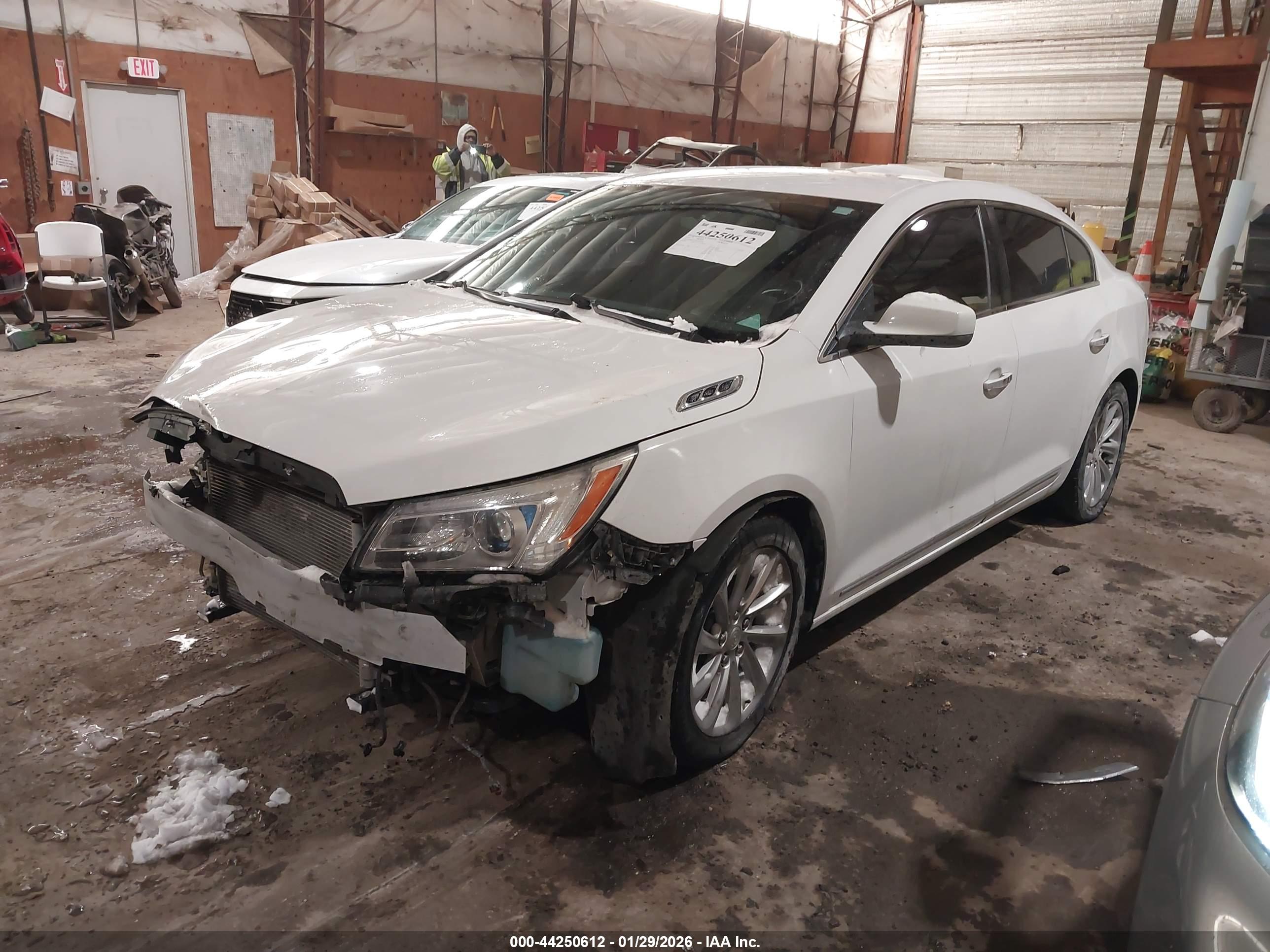 BUICK LACROSSE image 2