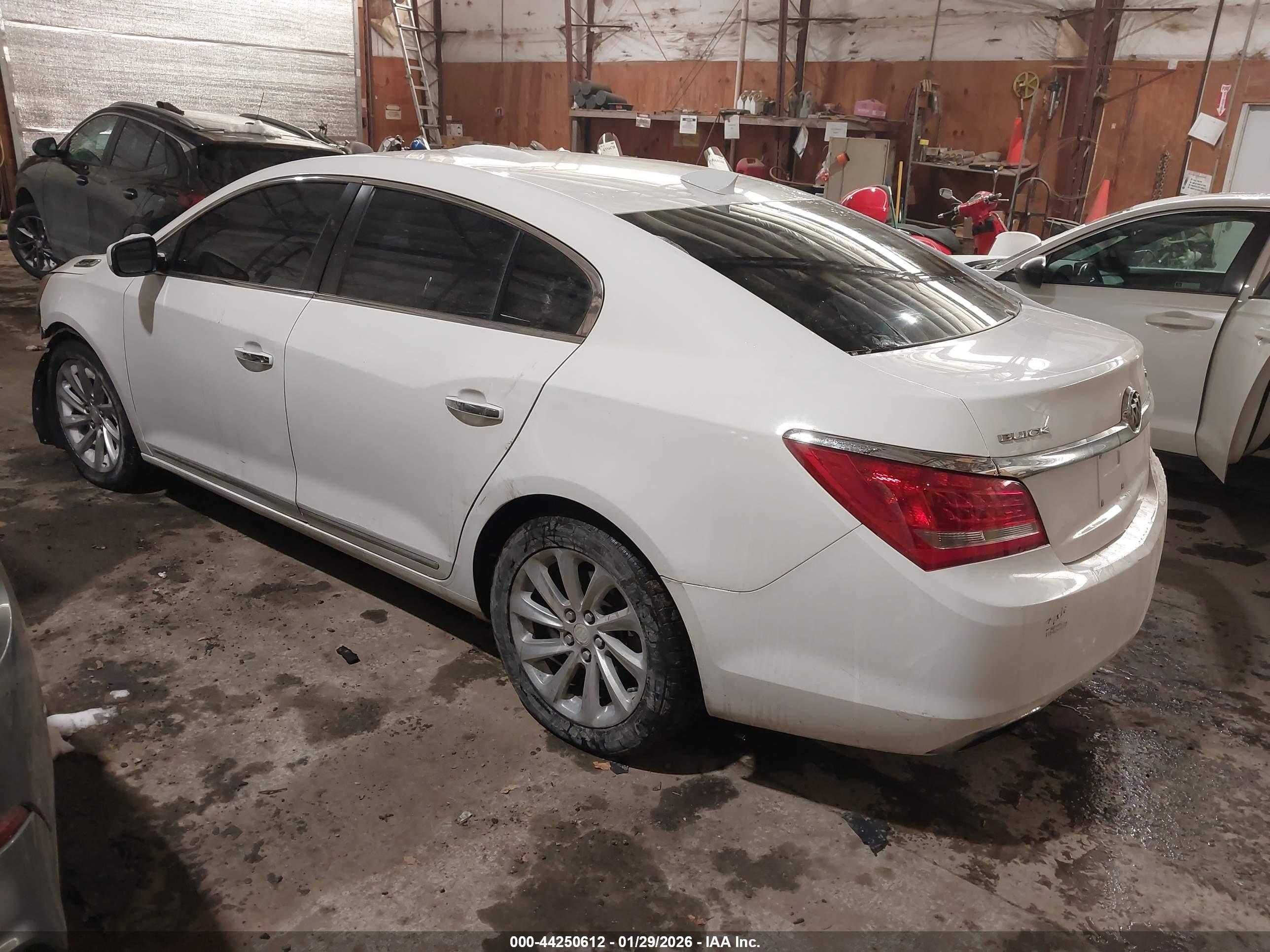 BUICK LACROSSE image 3
