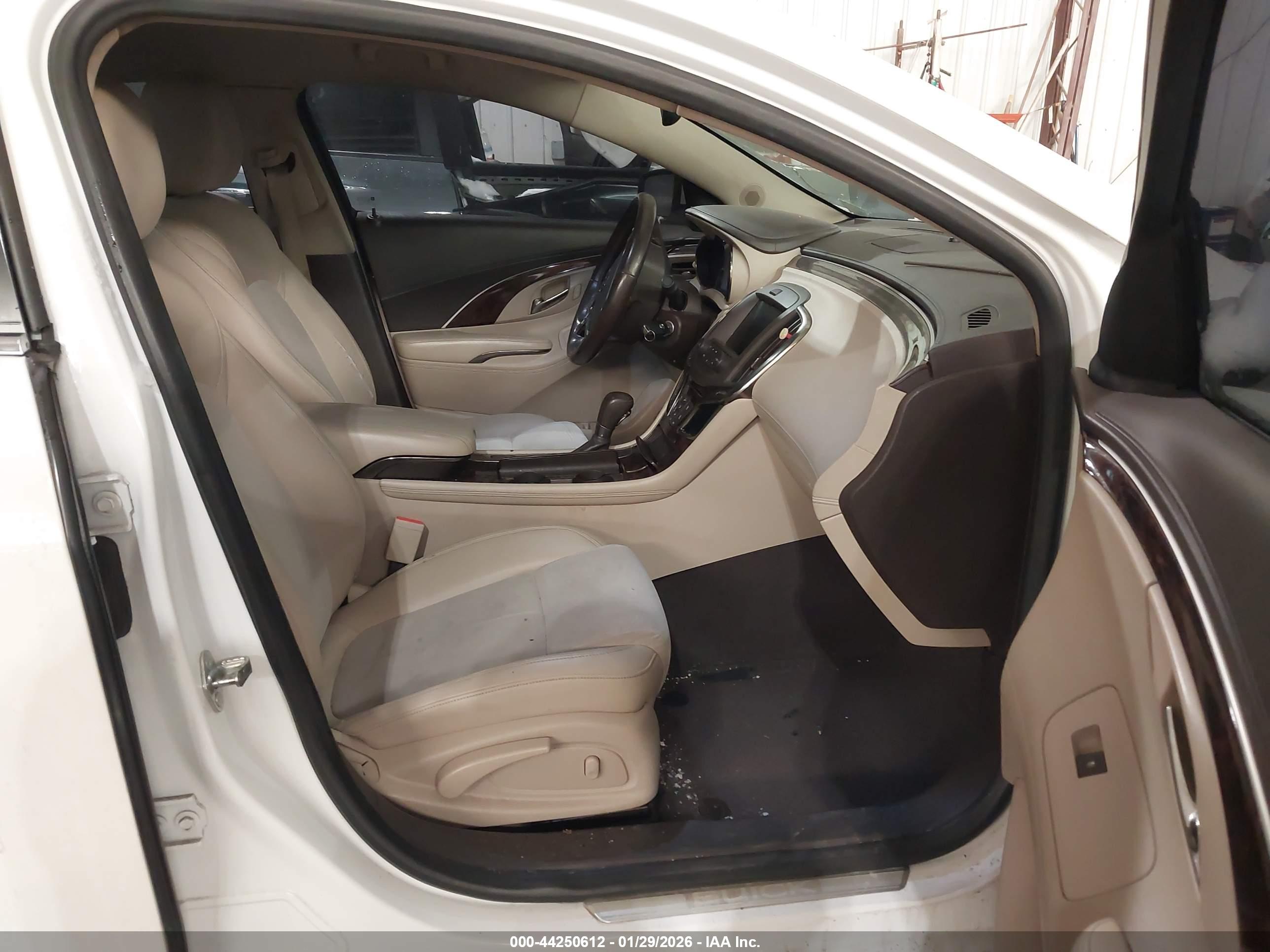 BUICK LACROSSE image 5