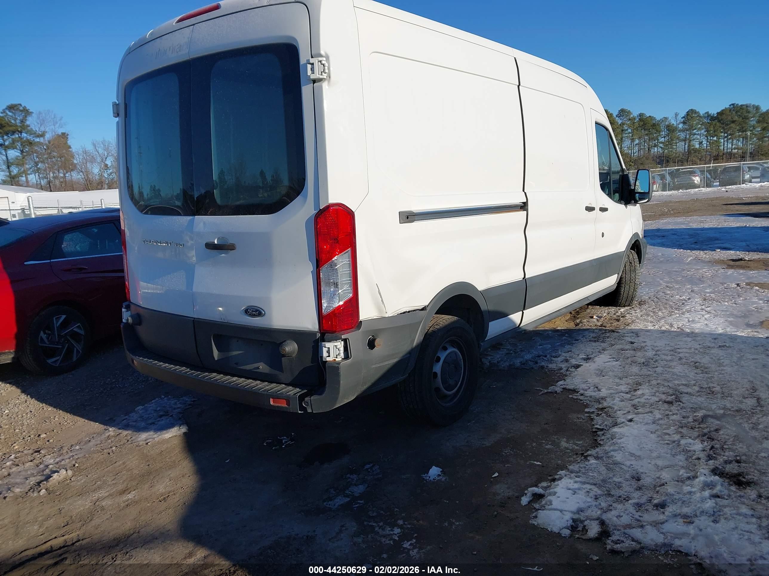 FORD TRANSIT-350 image 4