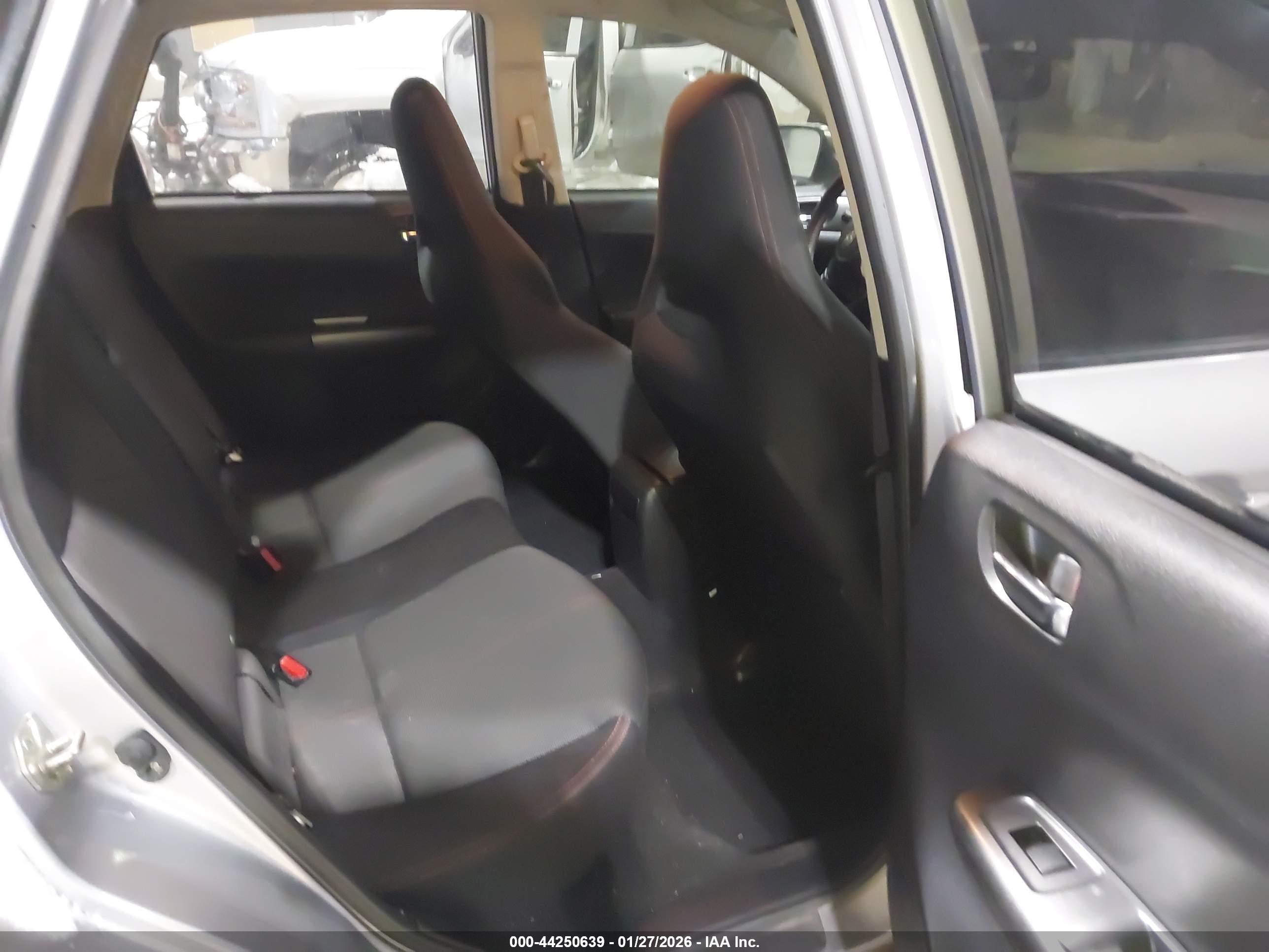 SUBARU IMPREZA image 8
