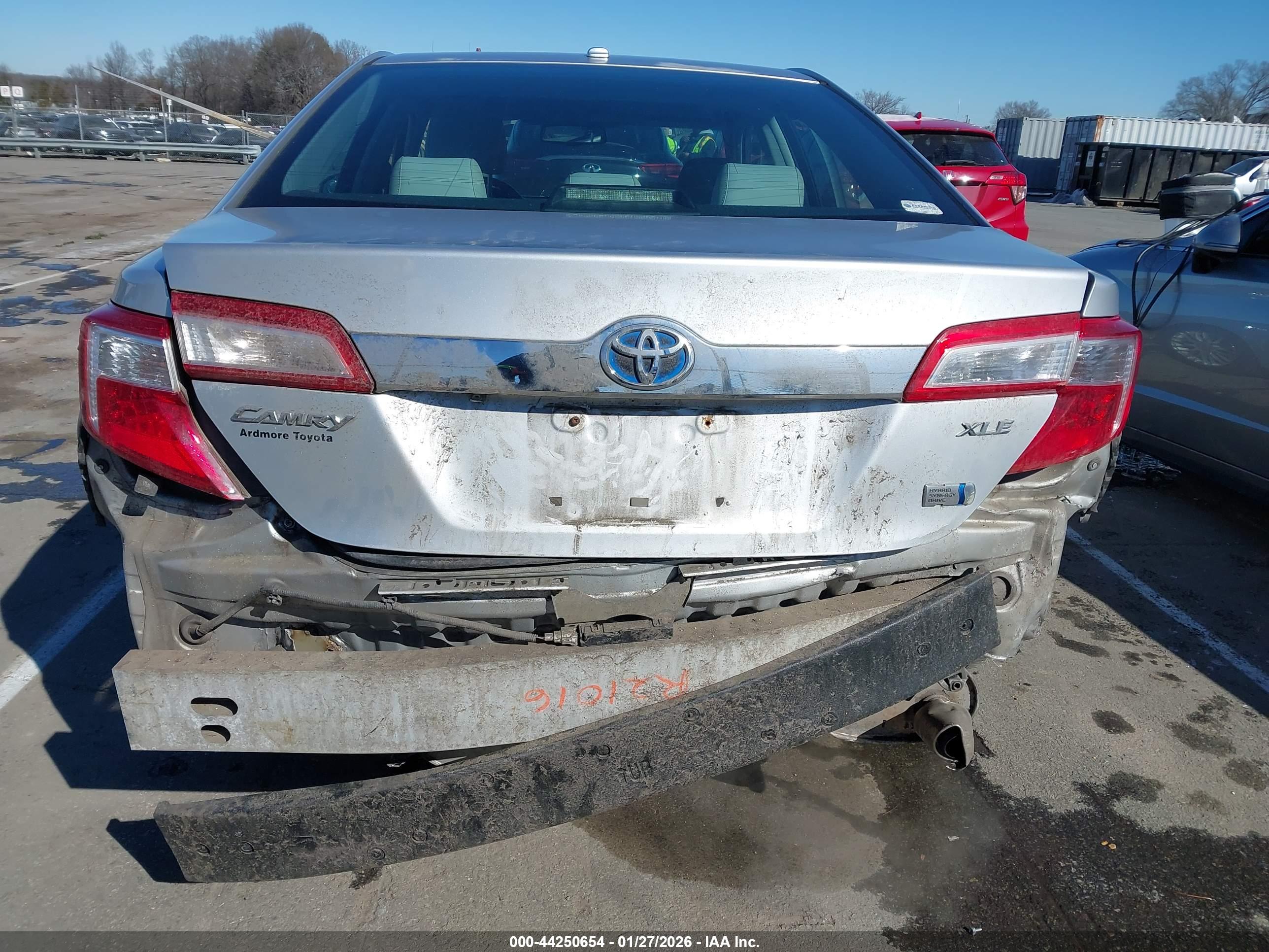 TOYOTA CAMRY image 6