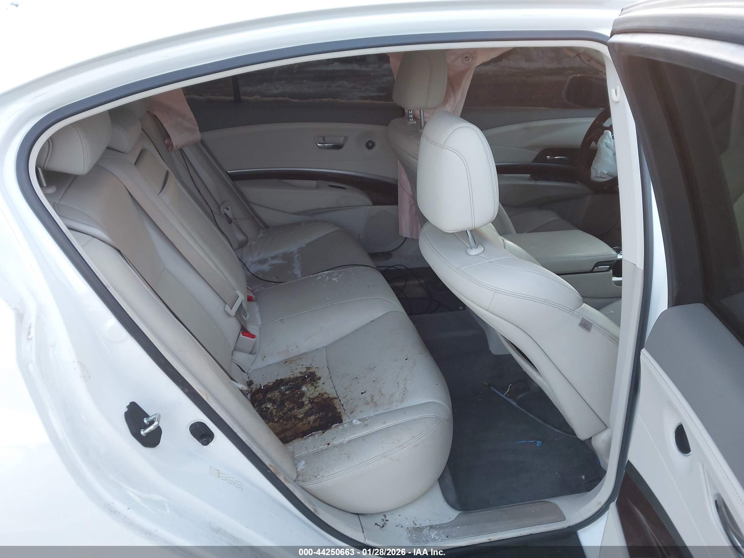 ACURA RLX image 8