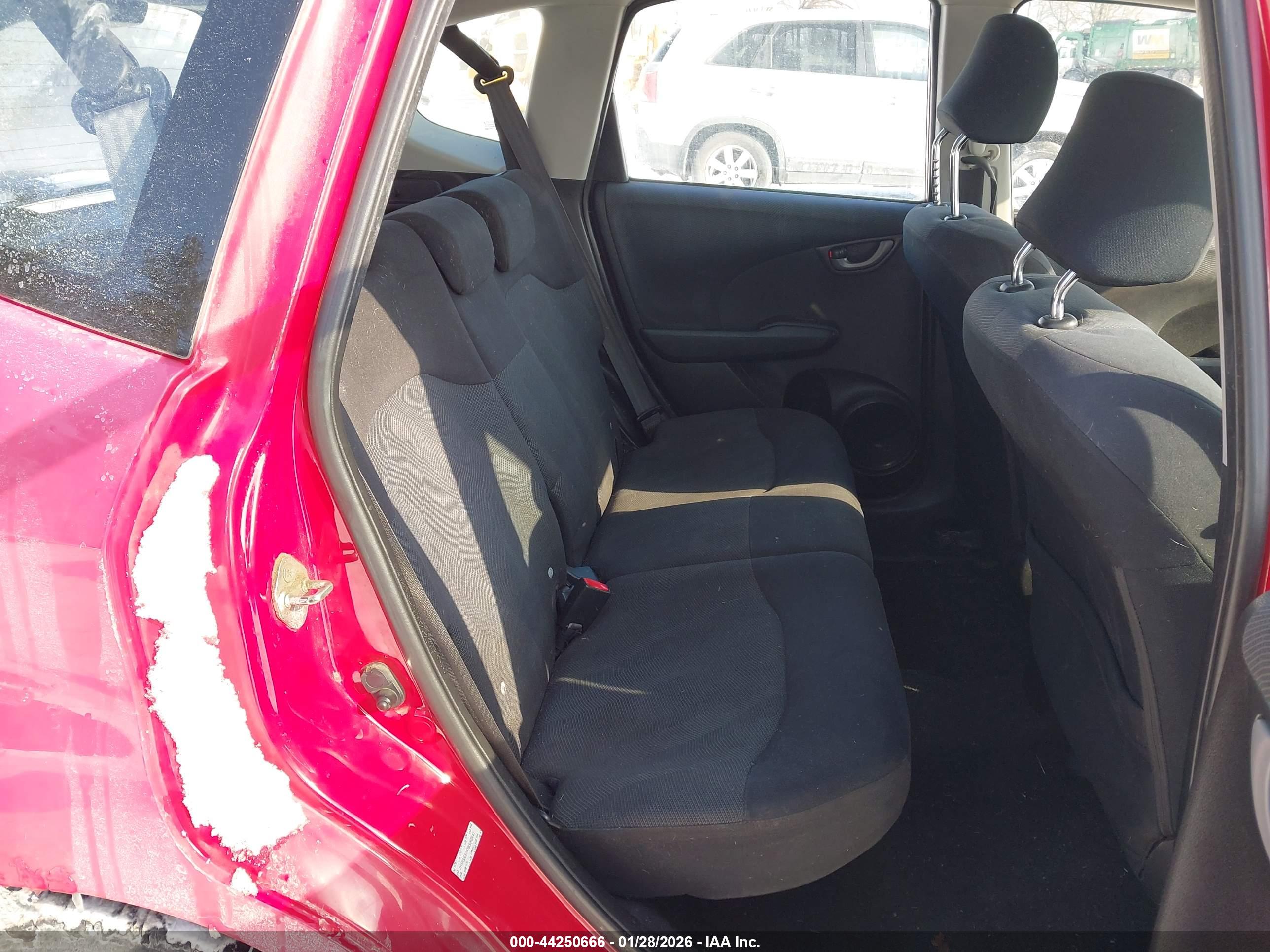 HONDA FIT image 8