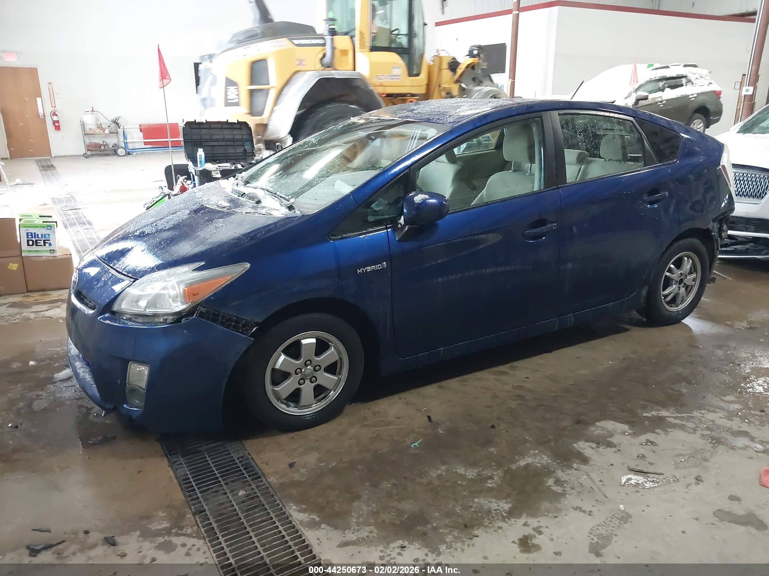 TOYOTA PRIUS image 2