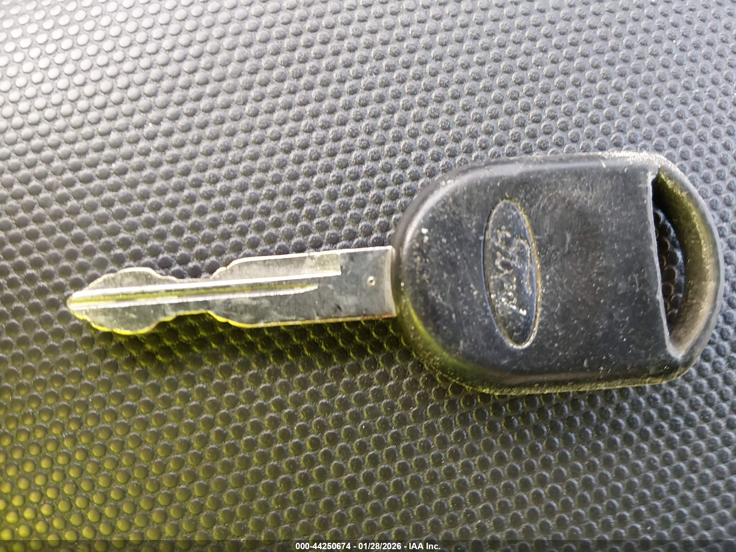 FORD ESCAPE image 11