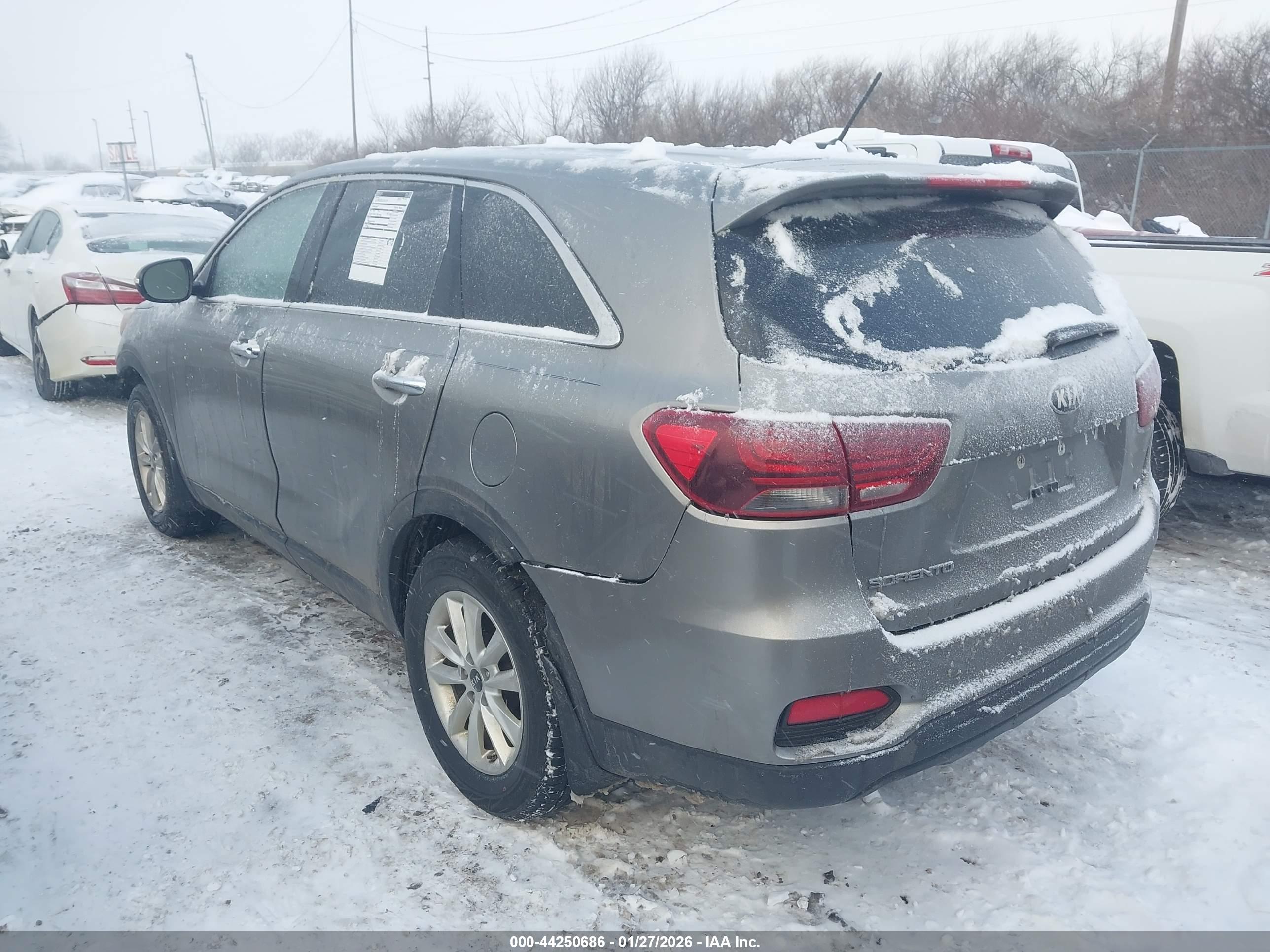 KIA SORENTO image 3