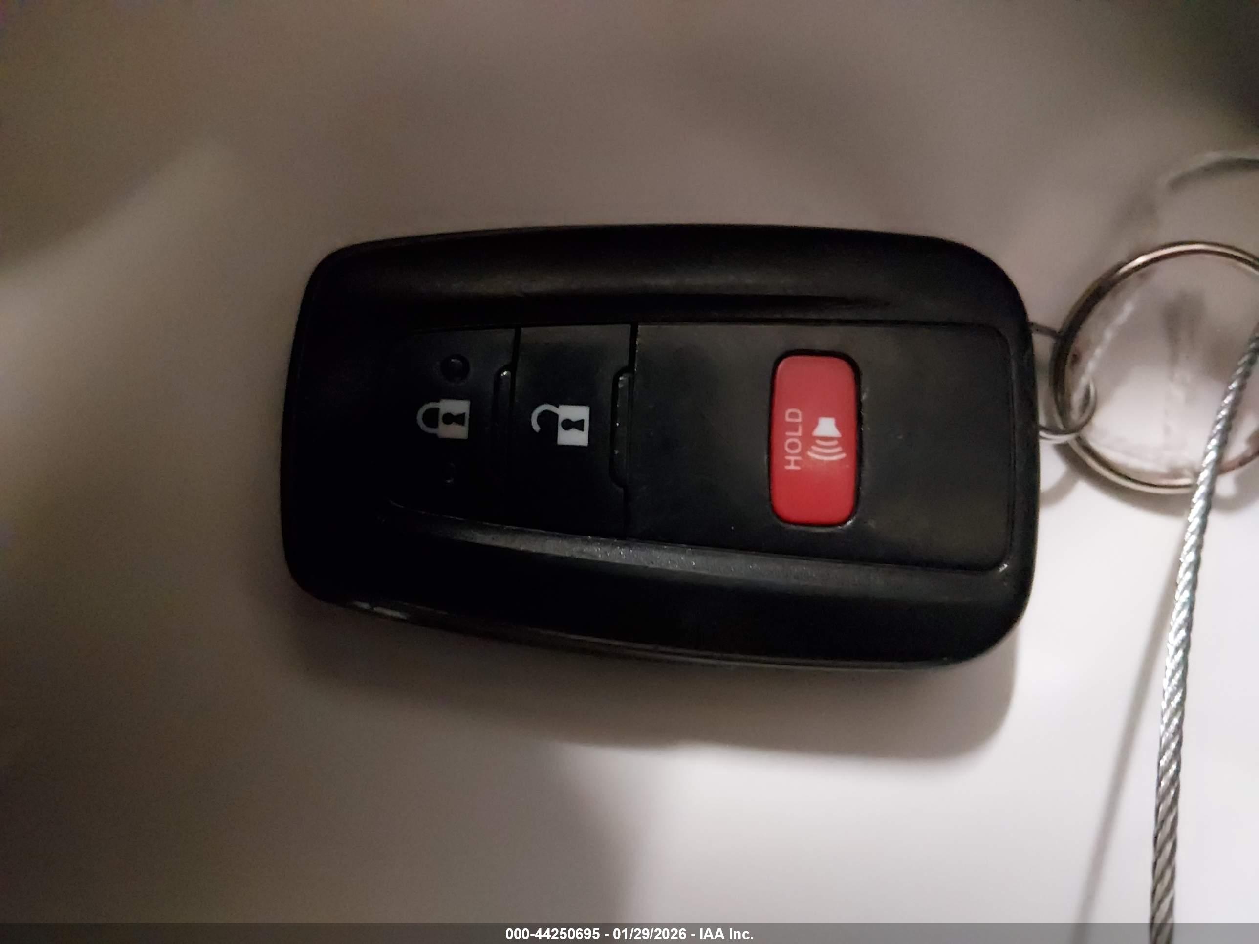 TOYOTA PRIUS image 11