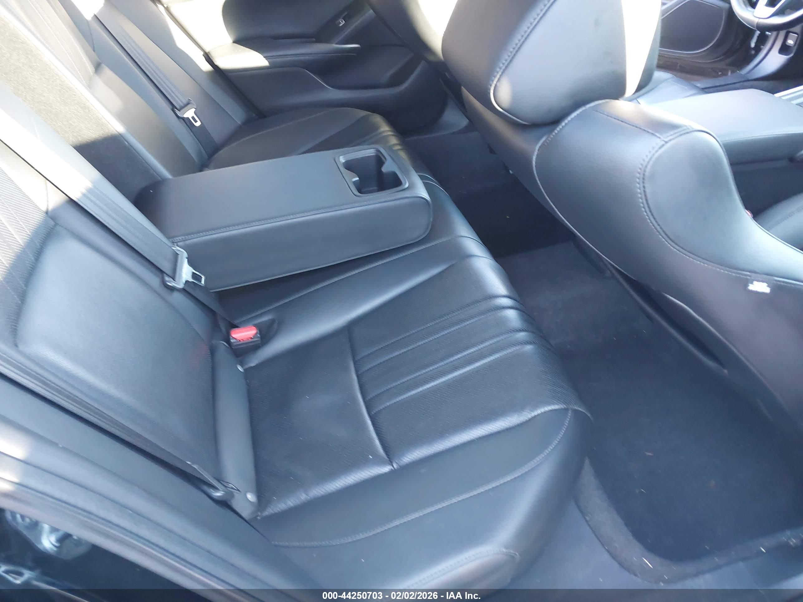 HONDA ACCORD image 8