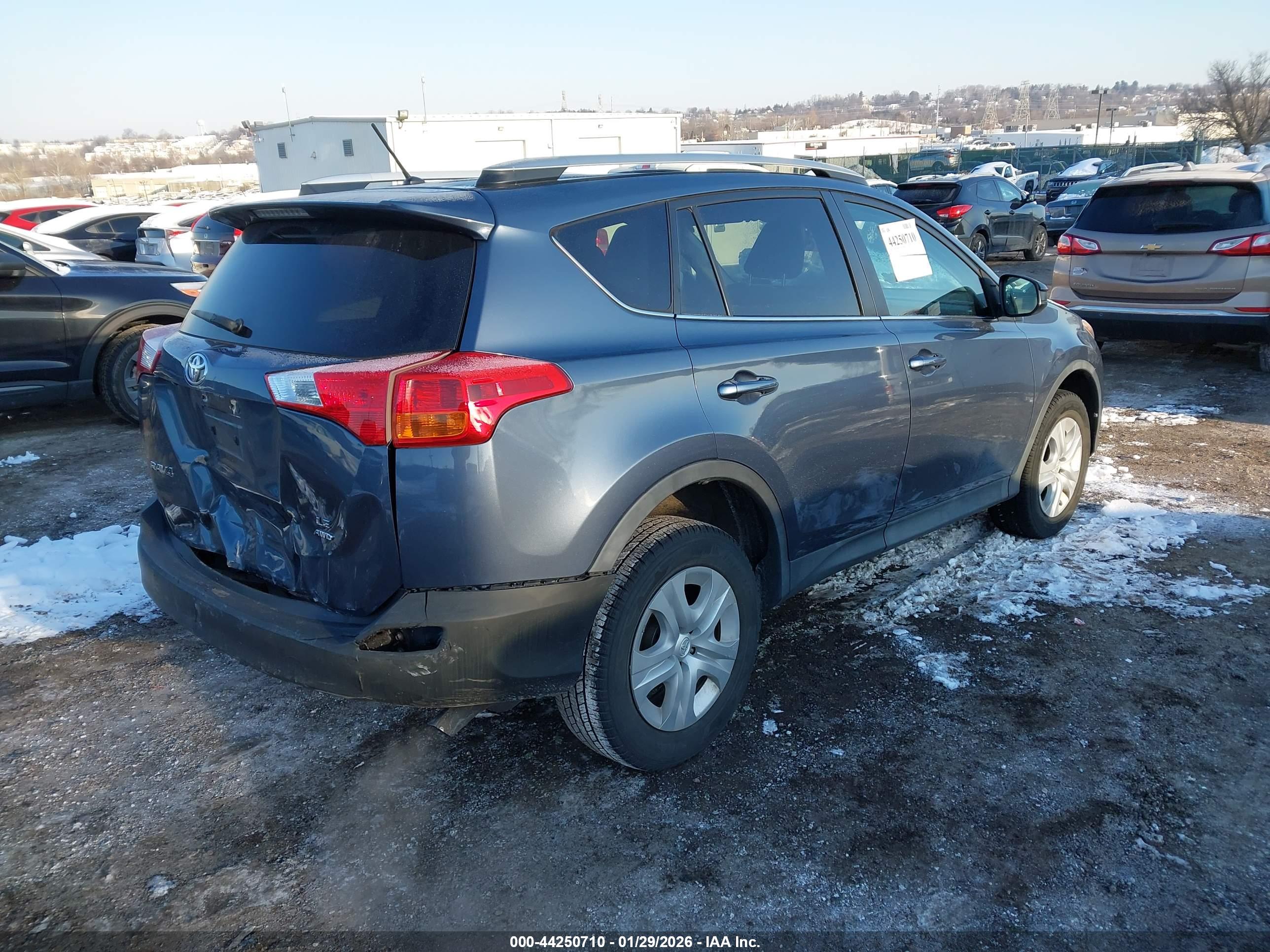 TOYOTA RAV4 image 4
