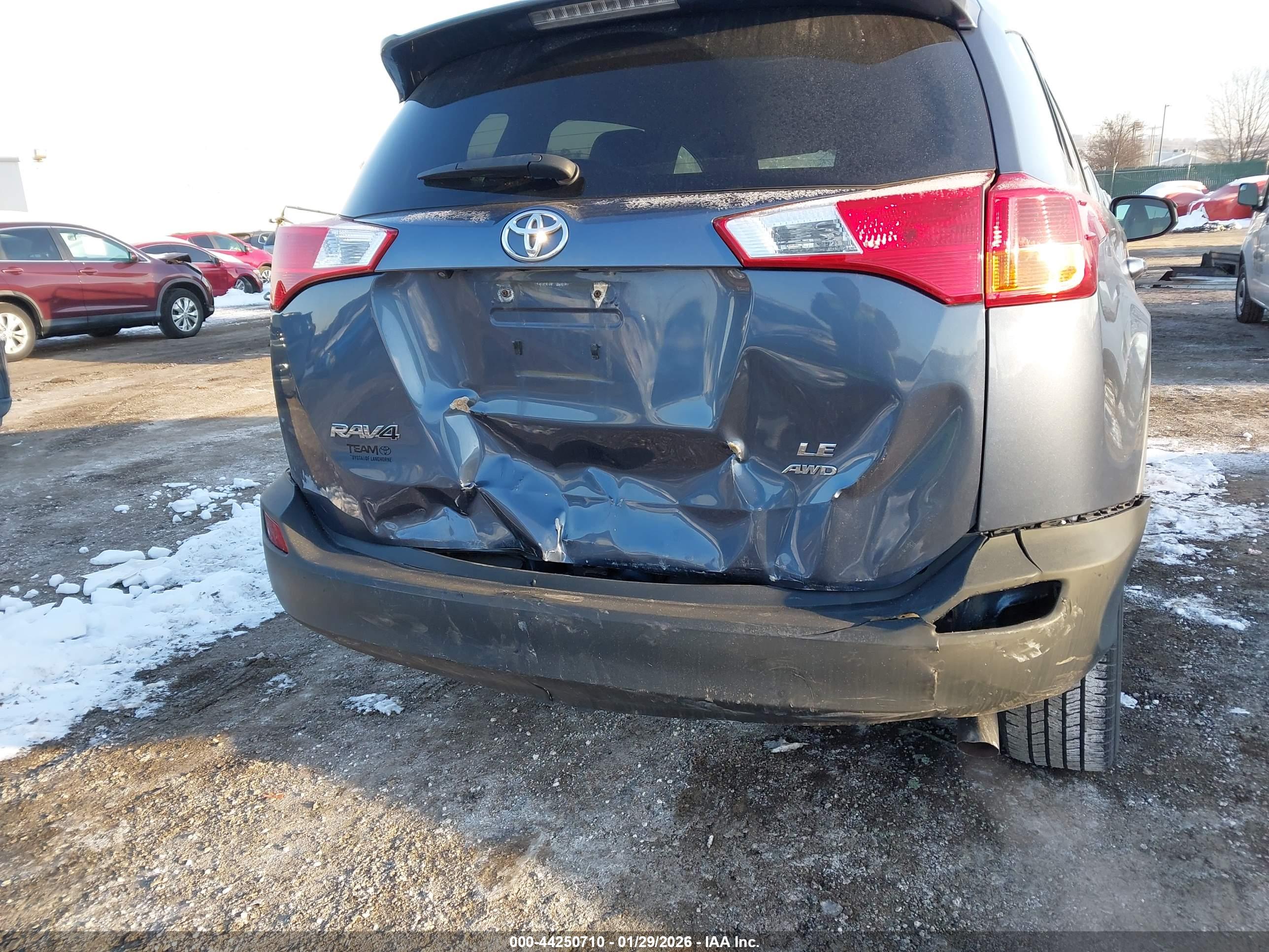 TOYOTA RAV4 image 6