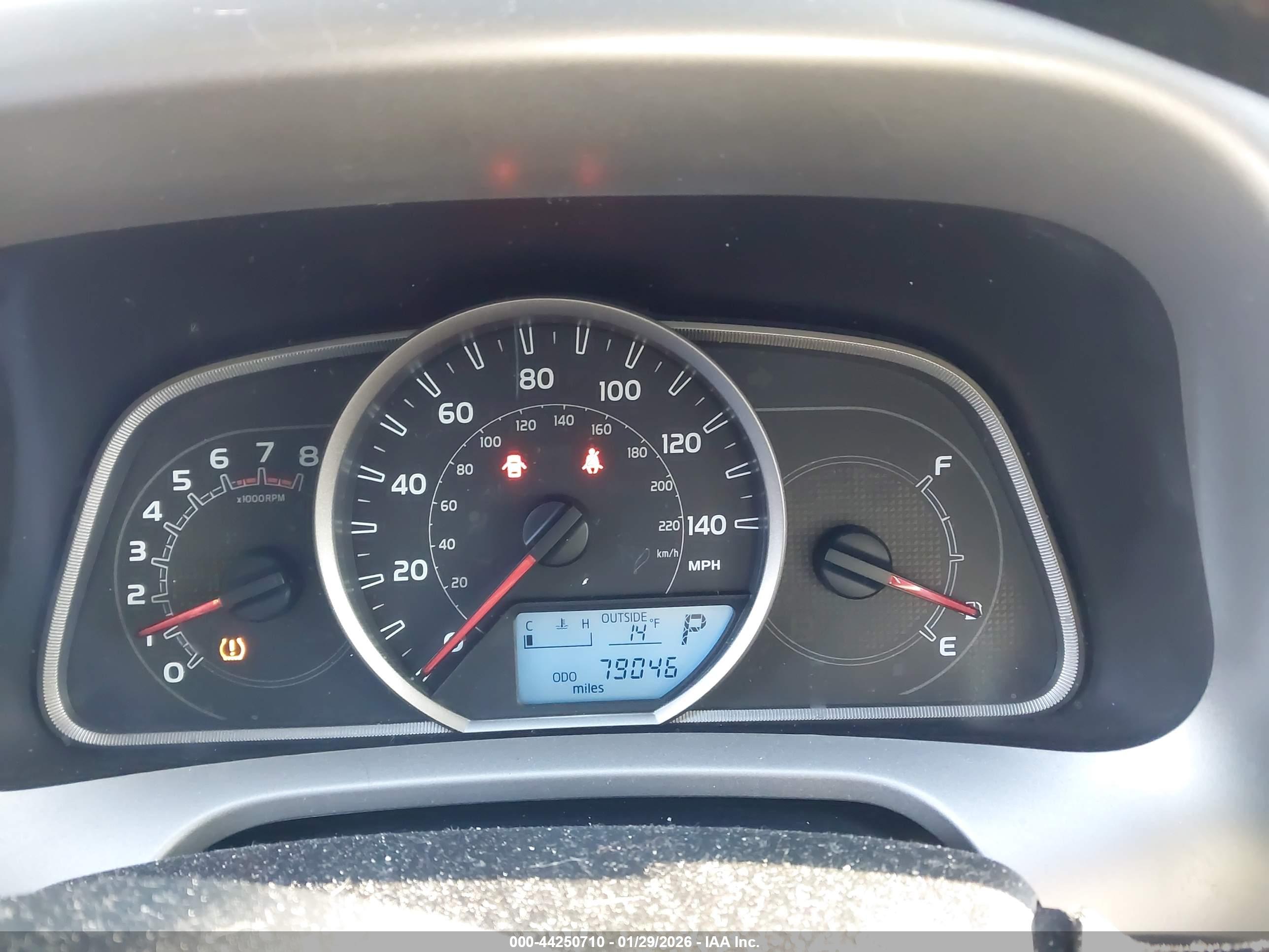TOYOTA RAV4 image 7