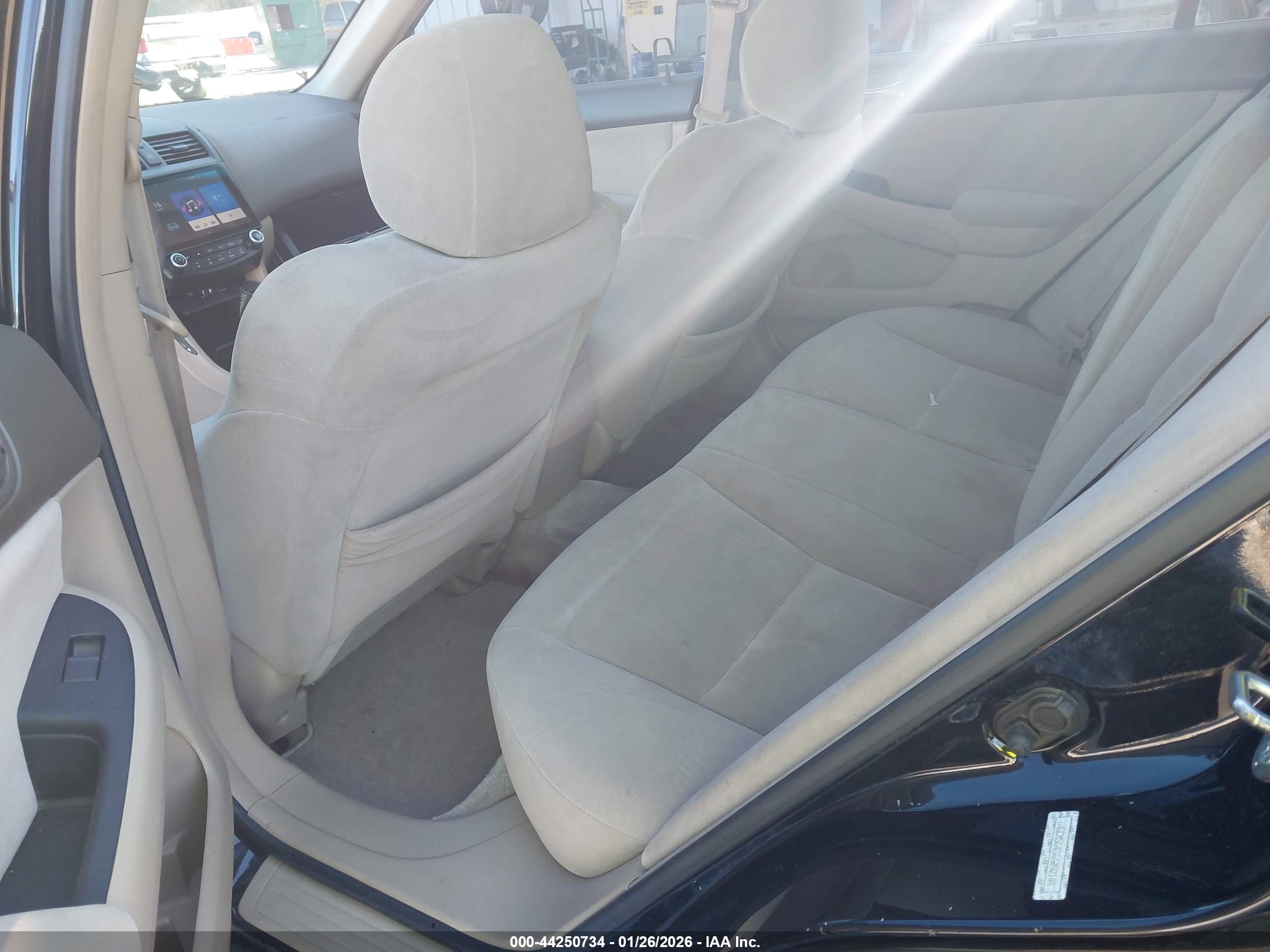 HONDA ACCORD image 8
