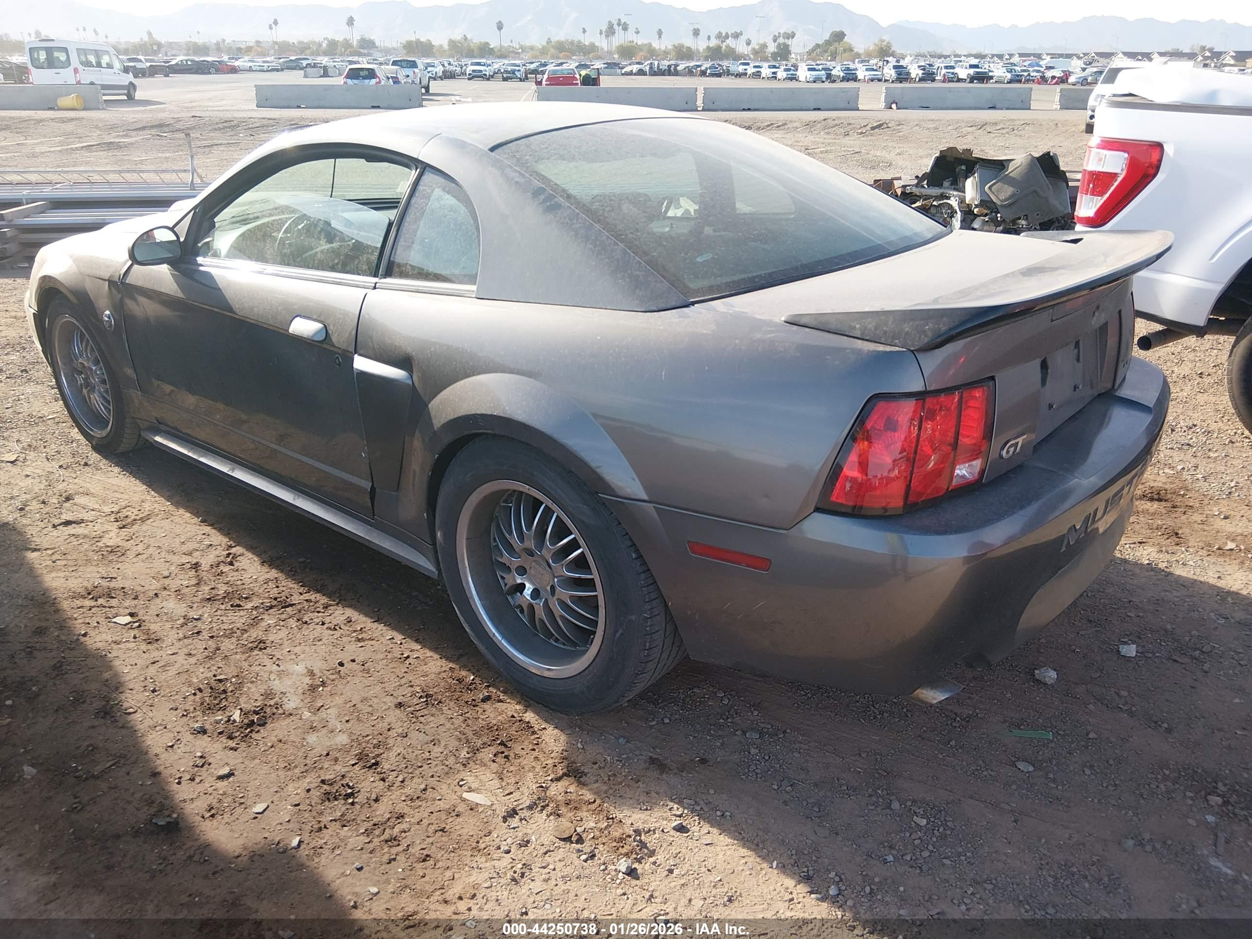 FORD MUSTANG image 3