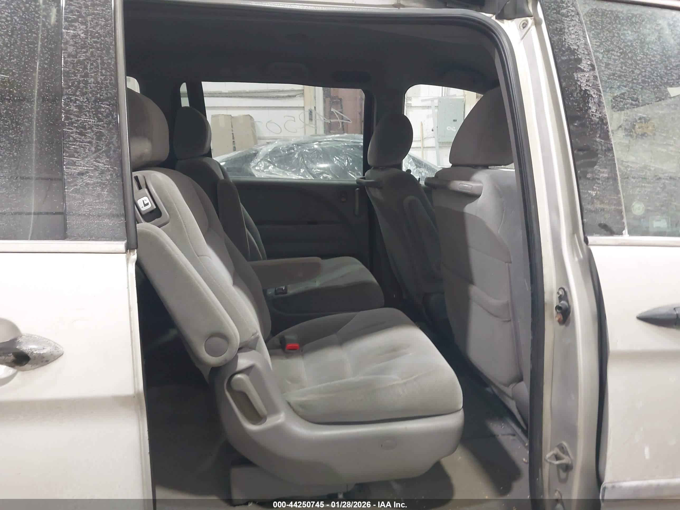 HONDA ODYSSEY image 8