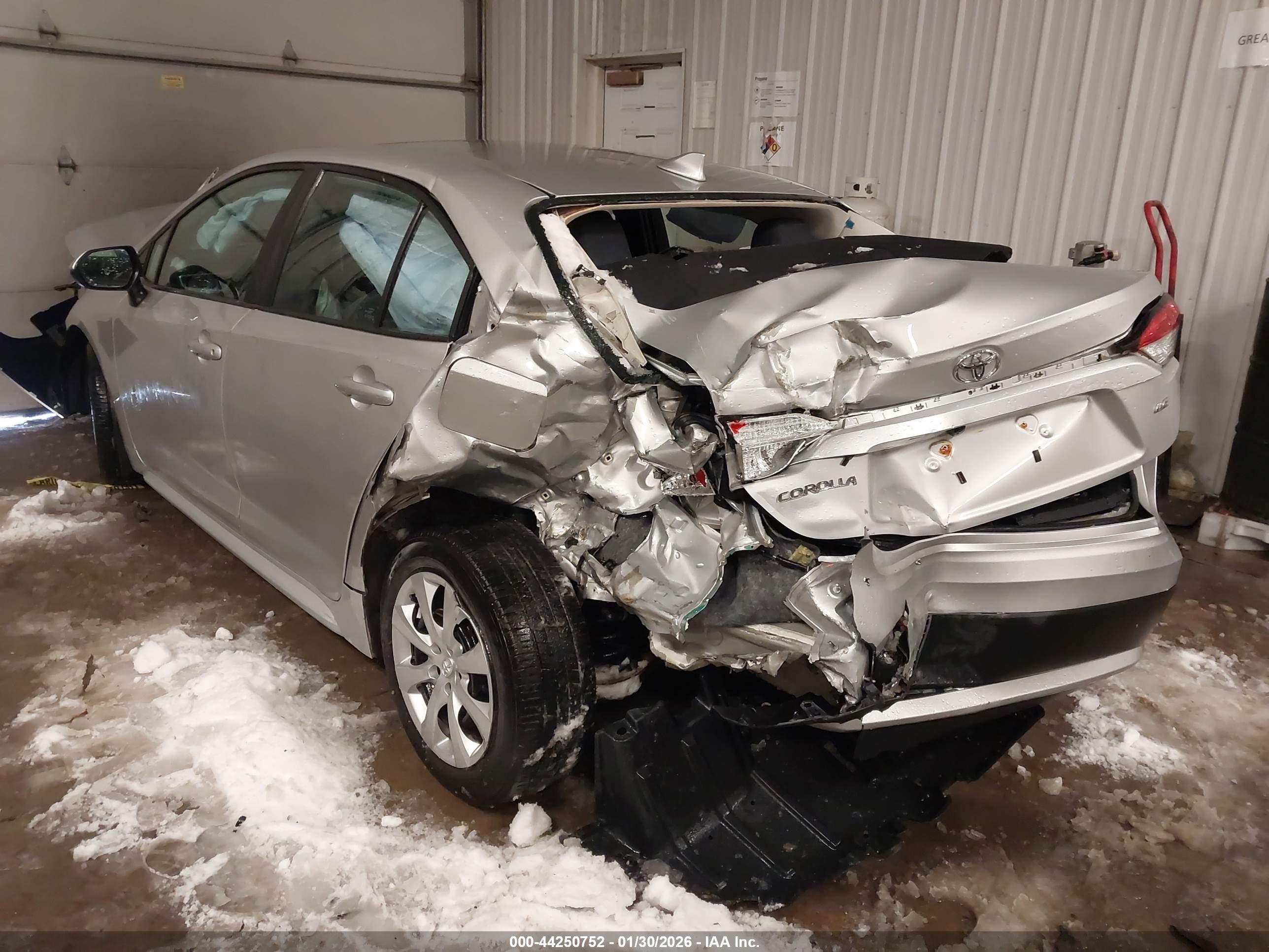 TOYOTA COROLLA image 3