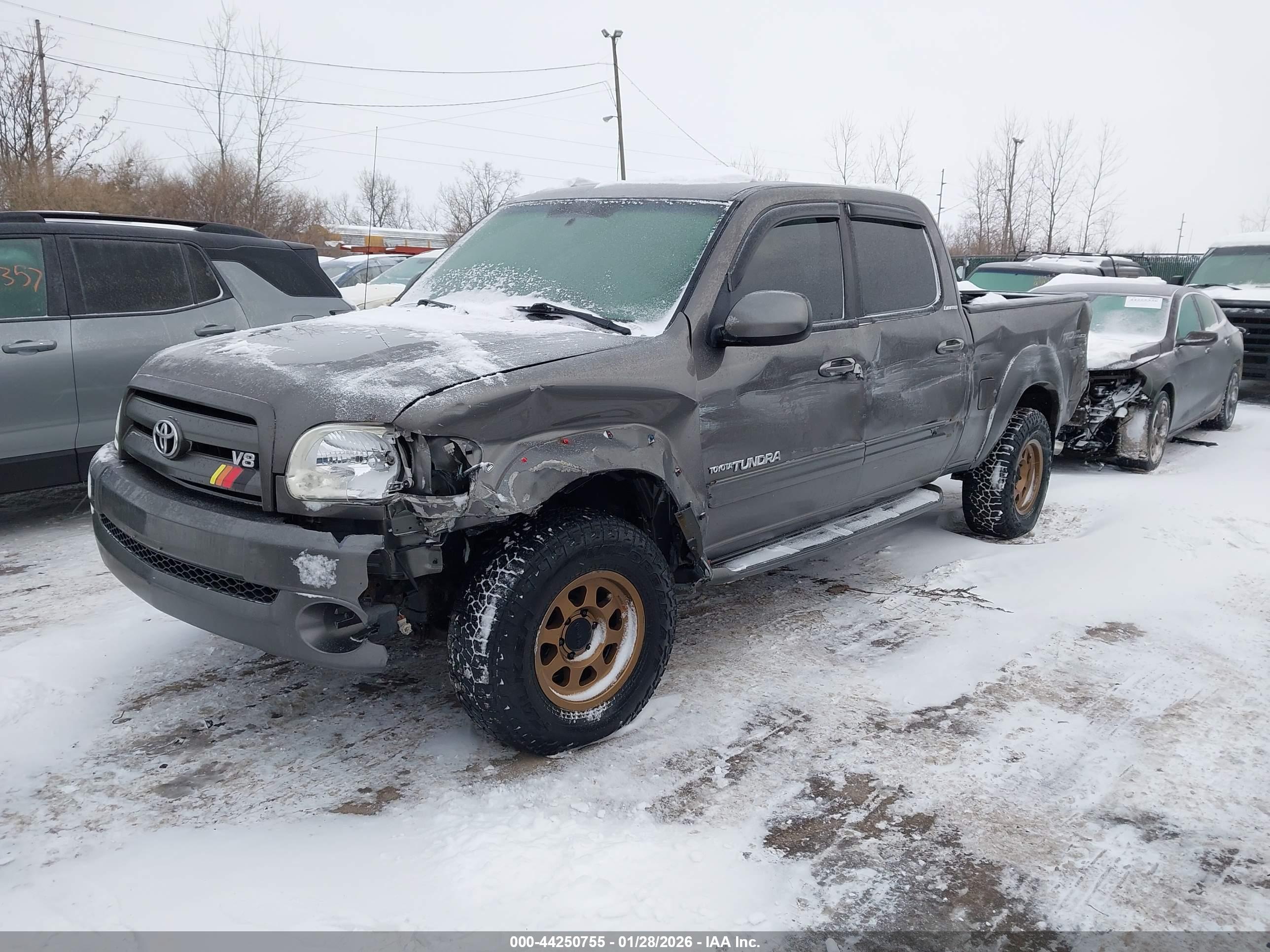 TOYOTA TUNDRA image 2