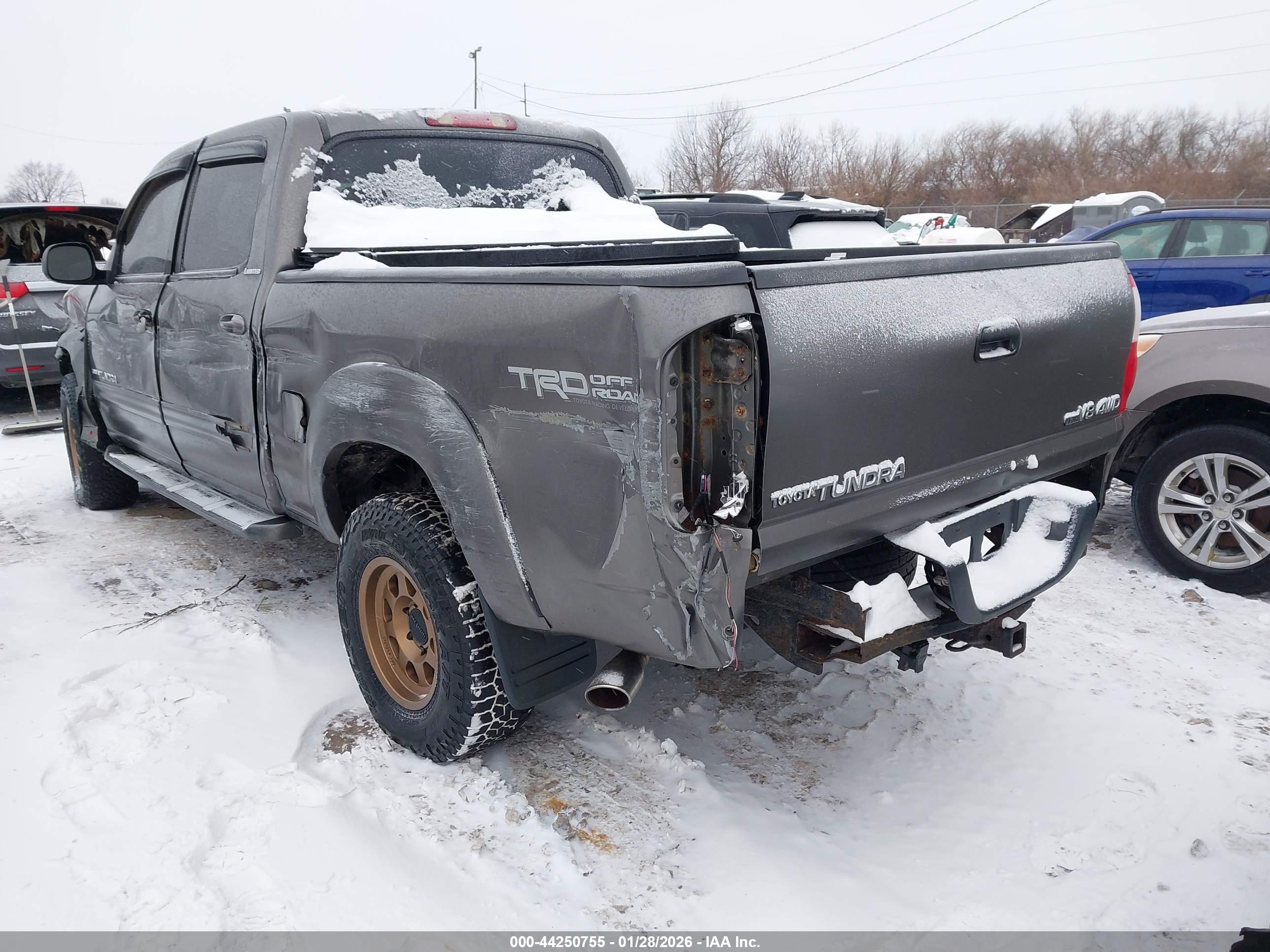 TOYOTA TUNDRA image 3